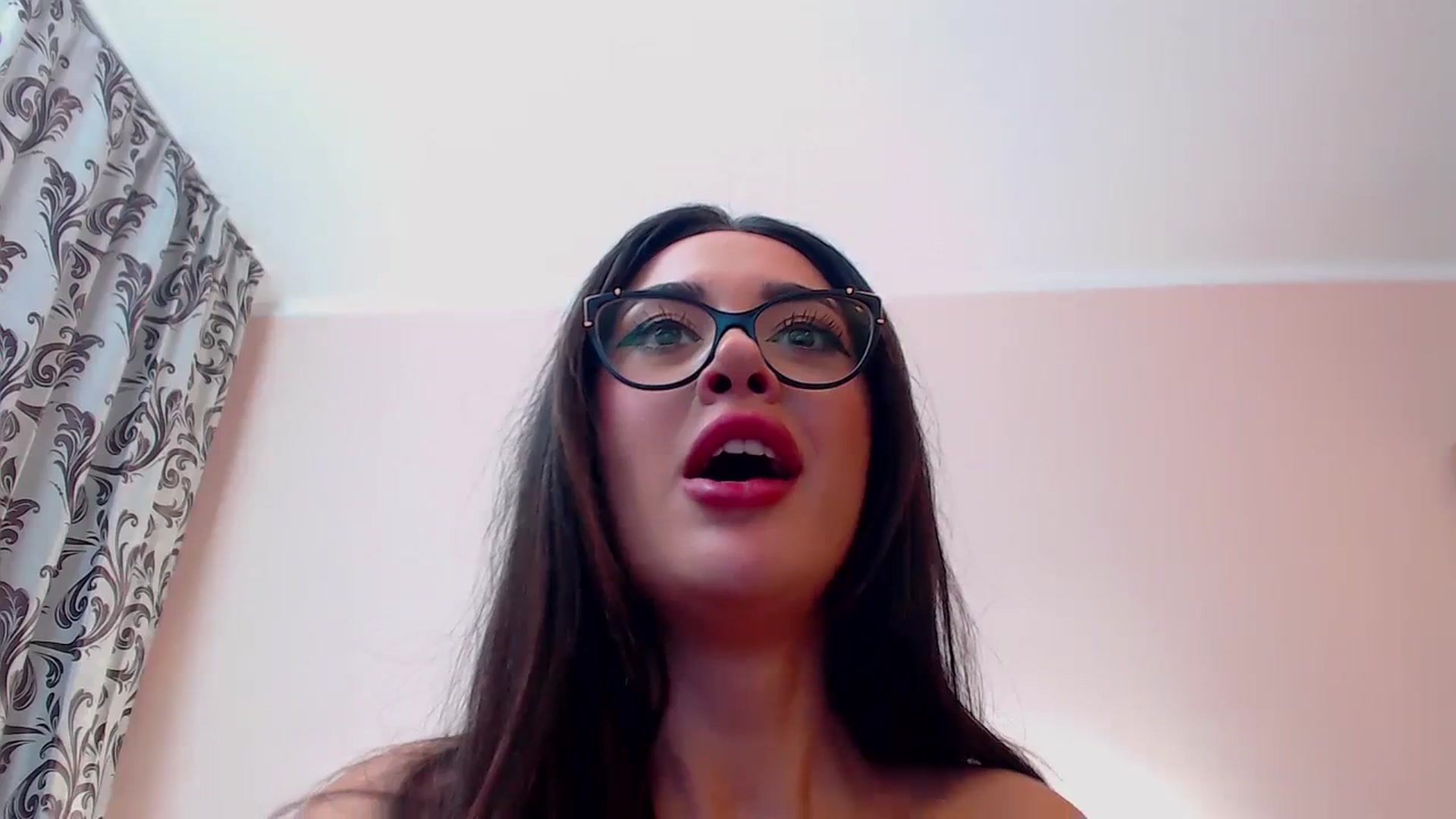 Gallery image thumbnail from DestinyFox1's myfreecams stream on, 12/22/2023, 07:30 image 18 of 20