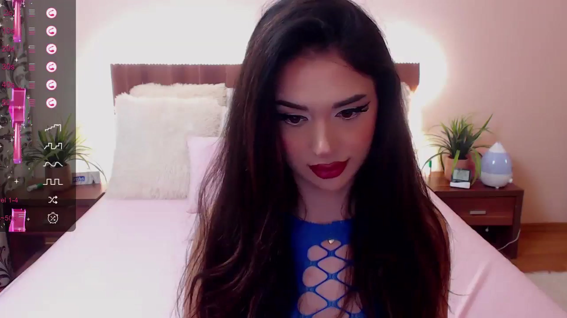 Gallery image thumbnail from DestinyFox1's myfreecams stream on, 02/28/2024, 07:42 image 17 of 20