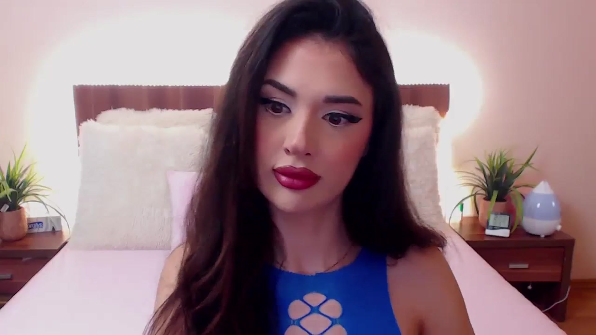 Gallery image thumbnail from DestinyFox1's myfreecams stream on, 02/28/2024, 07:42 image 6 of 20