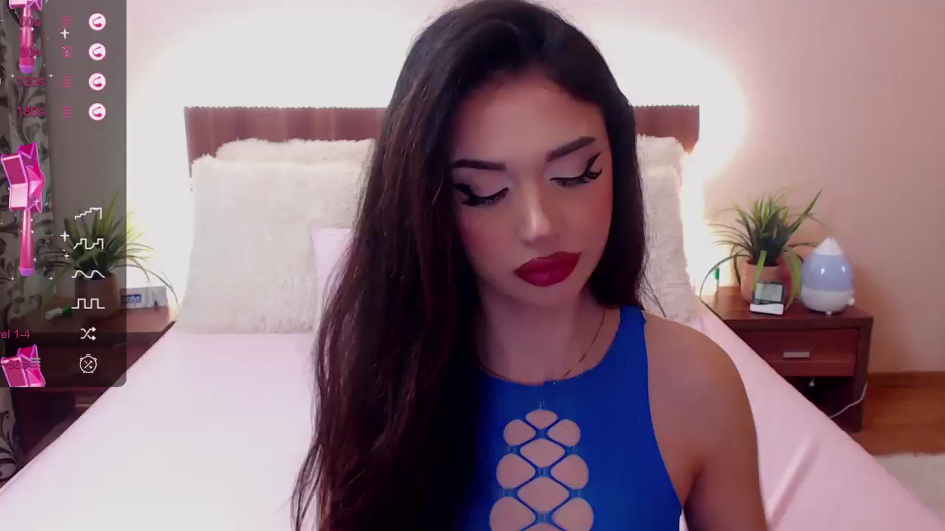 Gallery image thumbnail from DestinyFox1's myfreecams stream on, 02/28/2024, 07:42 image 18 of 20