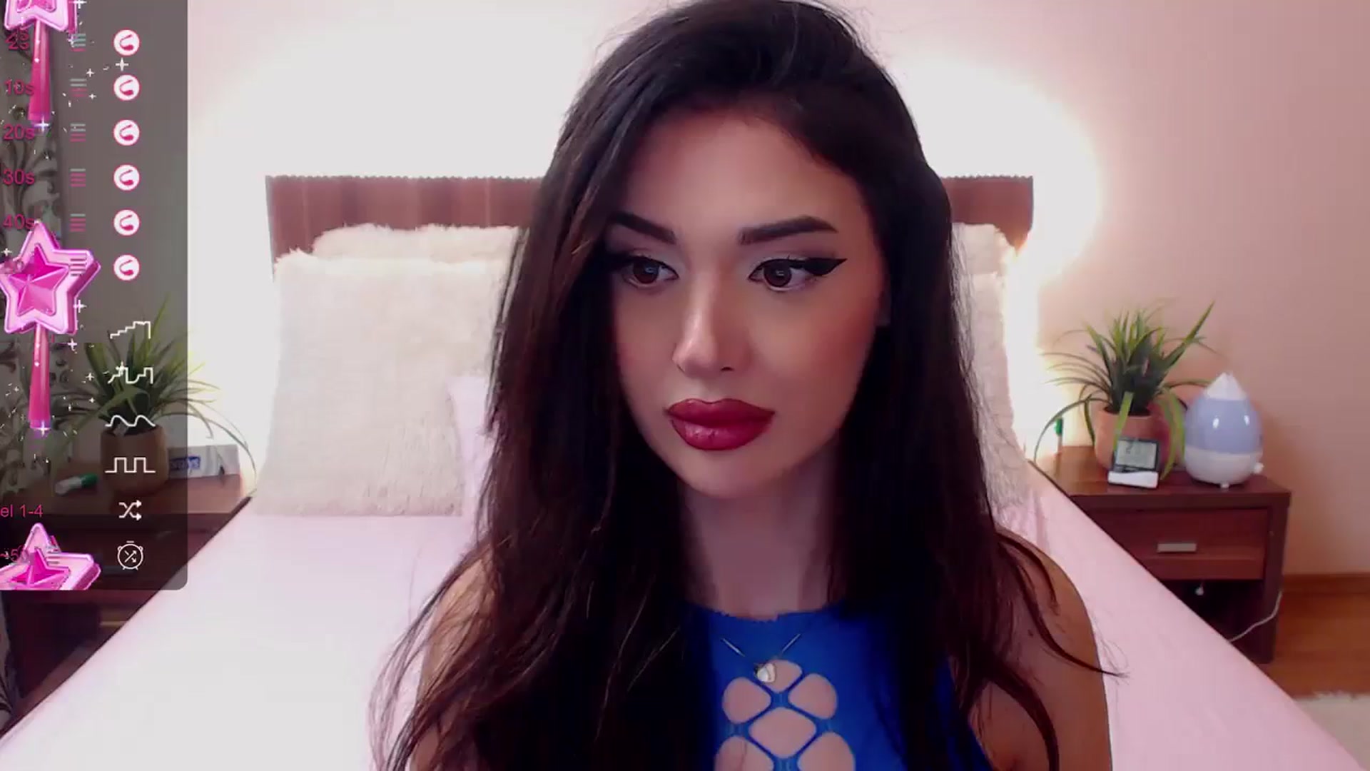 Gallery image thumbnail from DestinyFox1's myfreecams stream on, 02/28/2024, 10:08 image 20 of 20