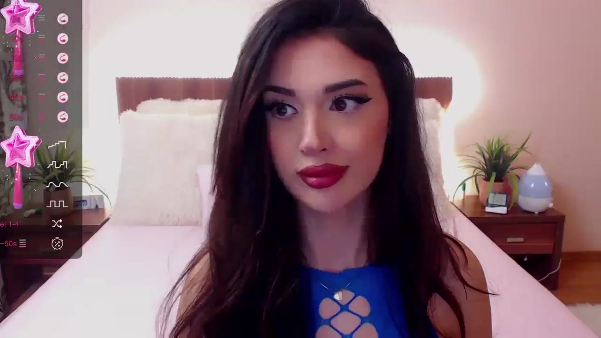 Gallery image thumbnail from DestinyFox1's myfreecams stream on, 02/28/2024, 10:08 image 16 of 20