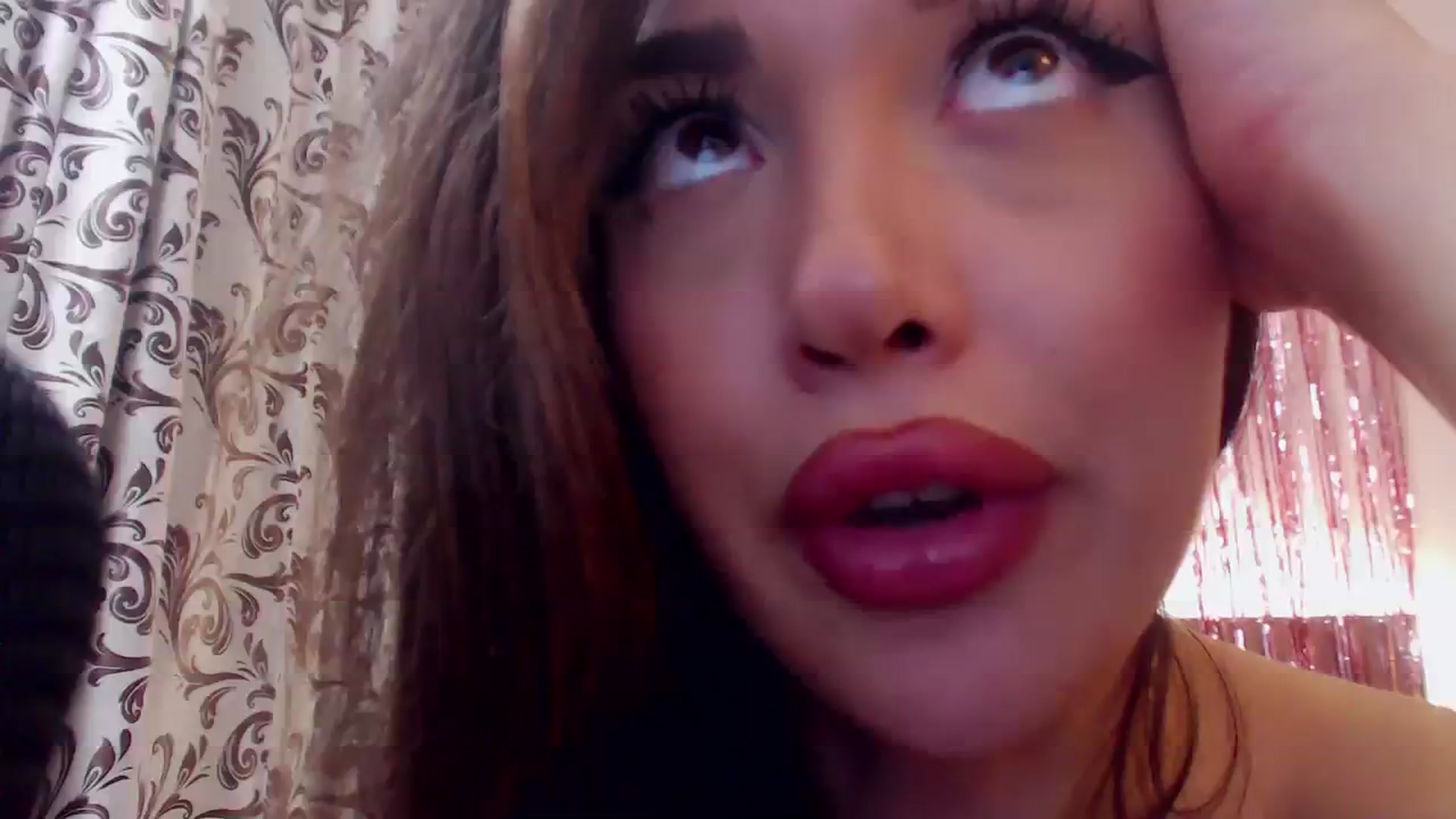 Gallery image thumbnail from DestinyFox1's myfreecams stream on, 03/02/2024, 18:31 image 17 of 20