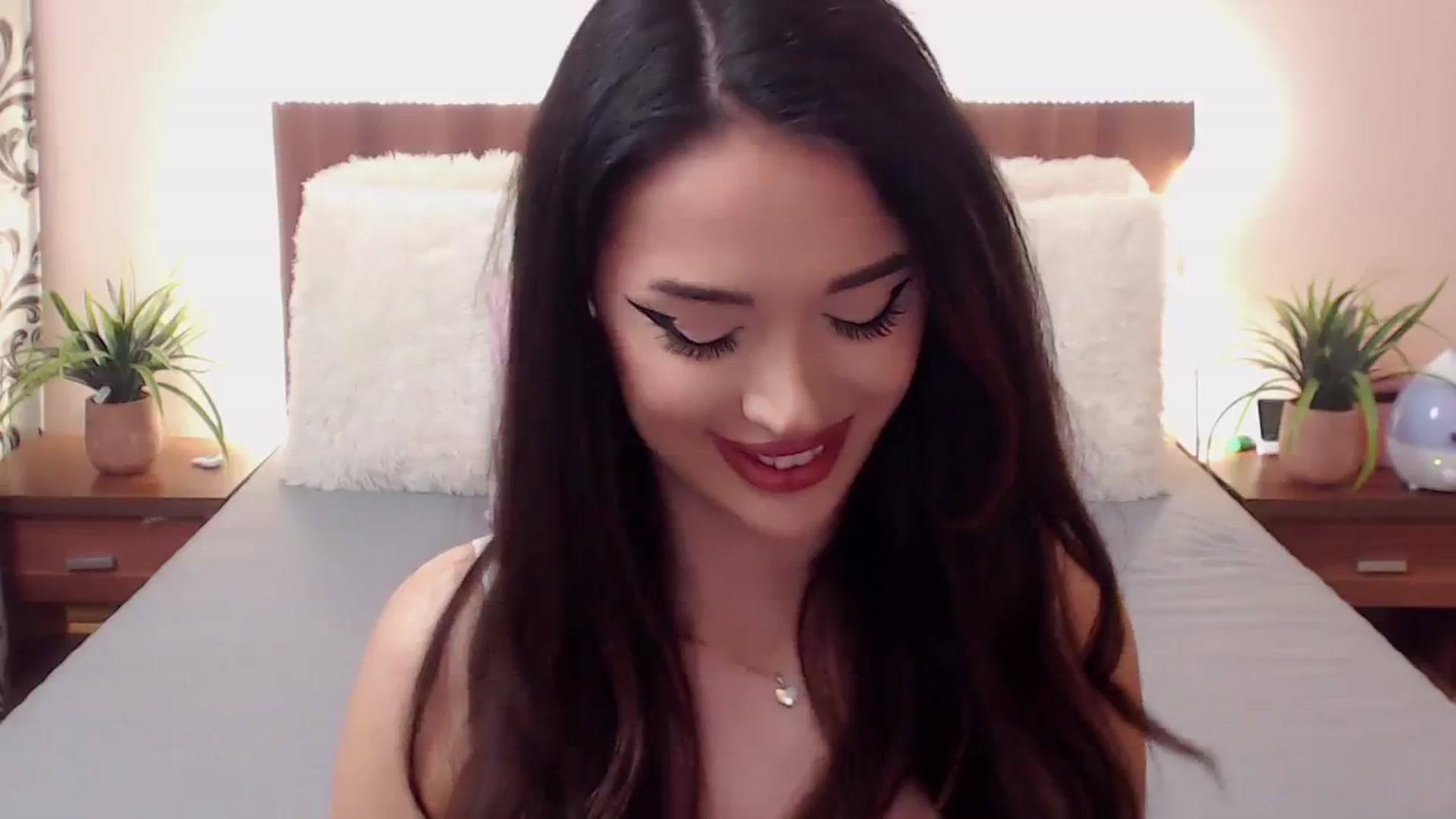 Gallery image thumbnail from DestinyFox1's myfreecams stream on, 03/04/2024, 06:46 image 6 of 20