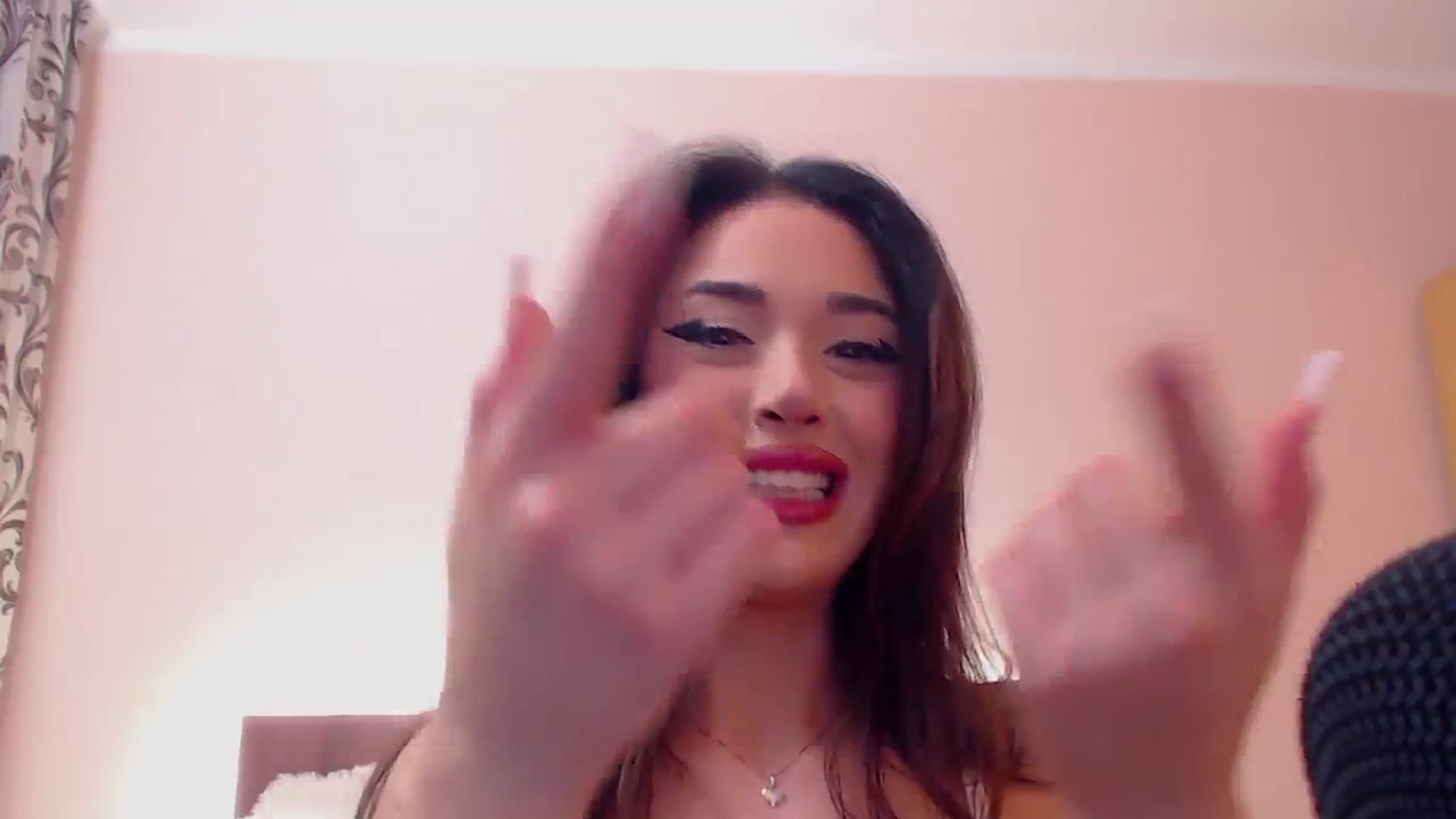 Gallery image thumbnail from DestinyFox1's myfreecams stream on, 03/11/2024, 06:50 image 14 of 20