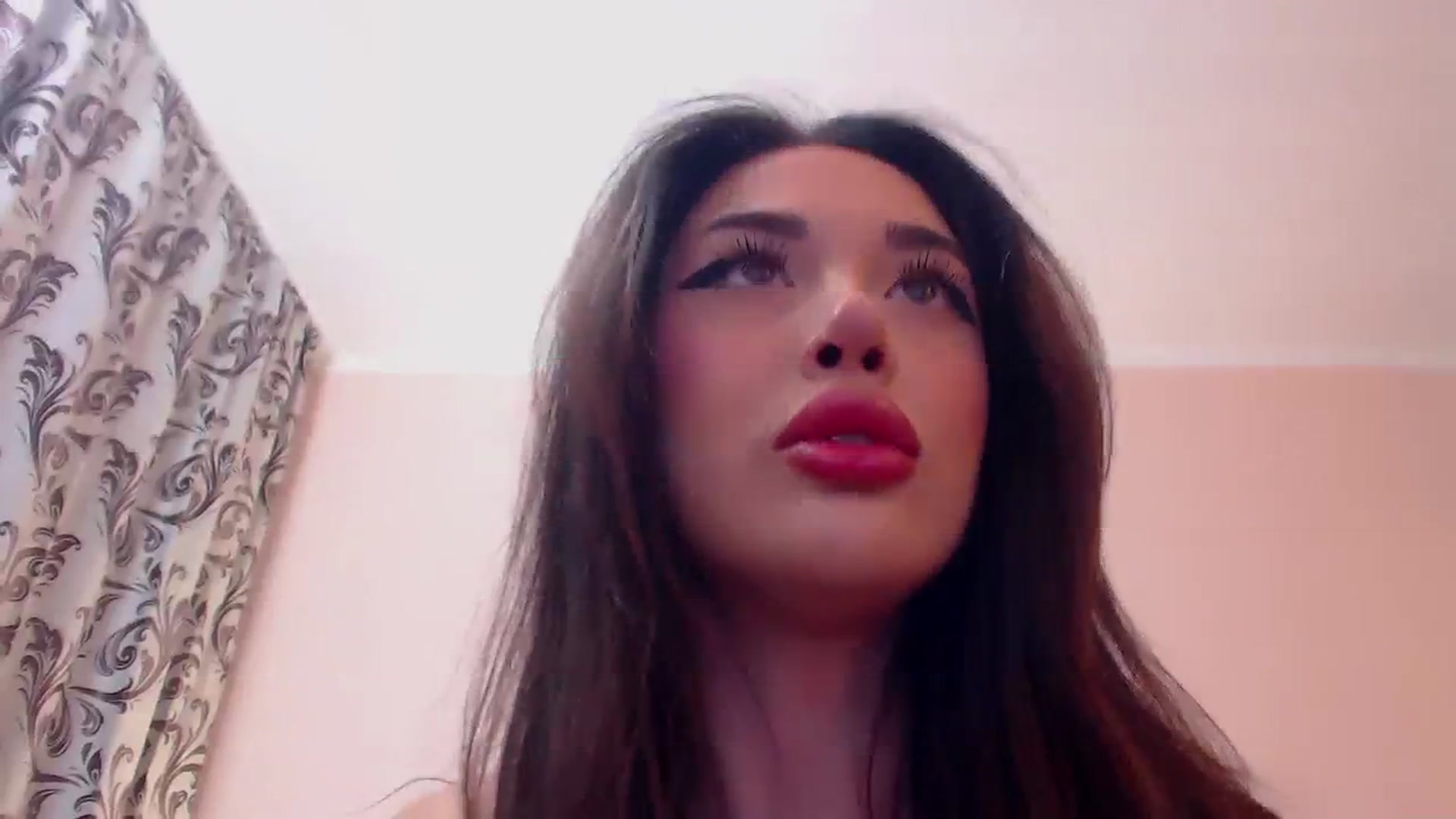 Gallery image thumbnail from DestinyFox1's myfreecams stream on, 03/11/2024, 06:50 image 11 of 20