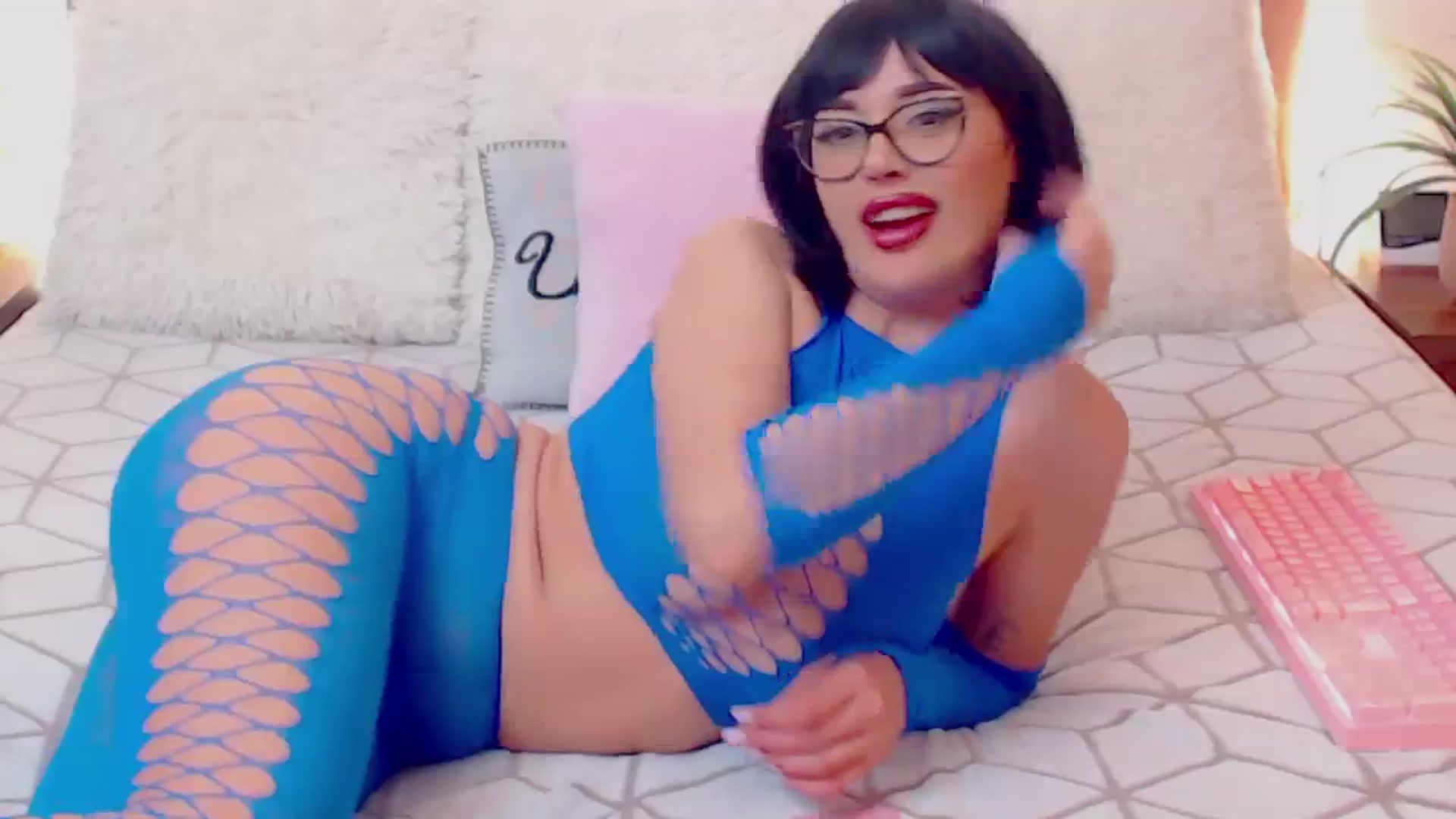 Gallery image thumbnail from DestinyFox1's myfreecams stream on, 04/05/2024, 16:10 image 20 of 20