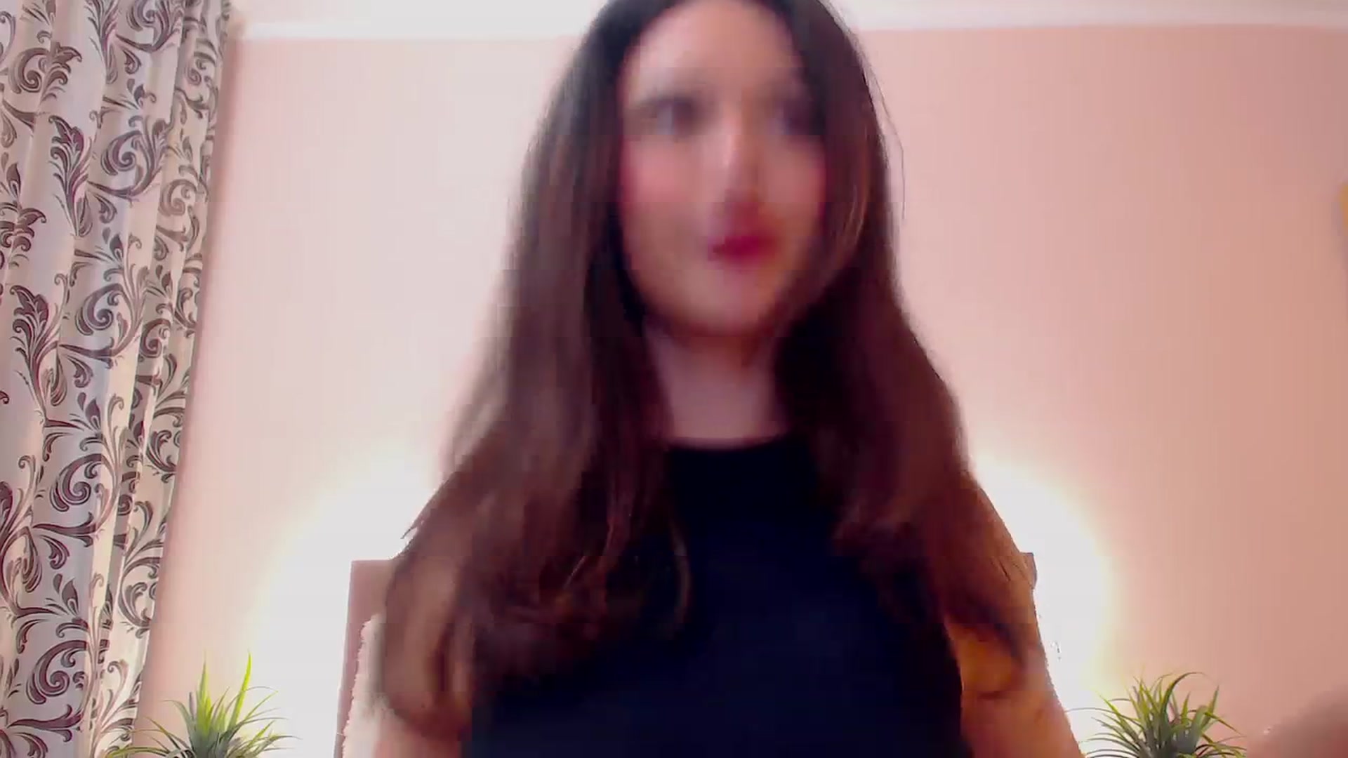 Gallery image thumbnail from DestinyFox1's myfreecams stream on, 04/06/2024, 17:29 image 9 of 20