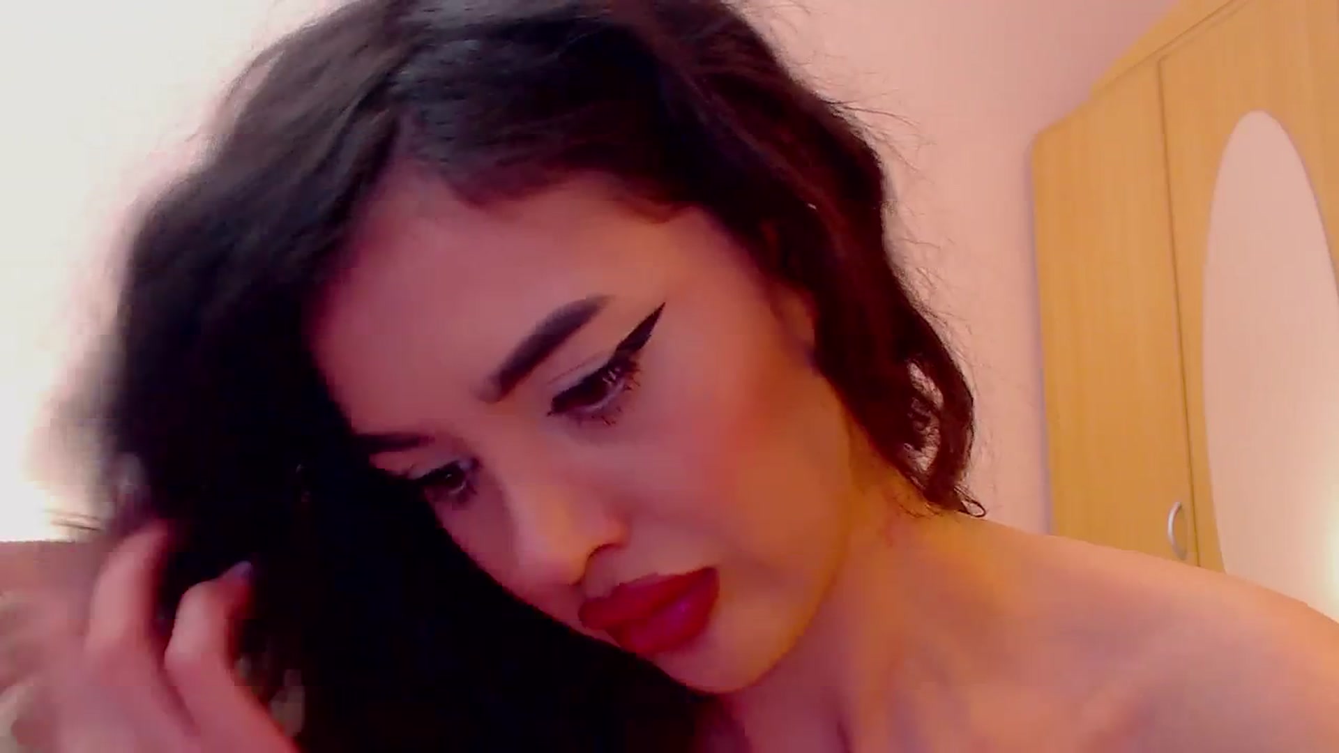Gallery image thumbnail from DestinyFox1's myfreecams stream on, 04/13/2024, 12:26 image 20 of 20