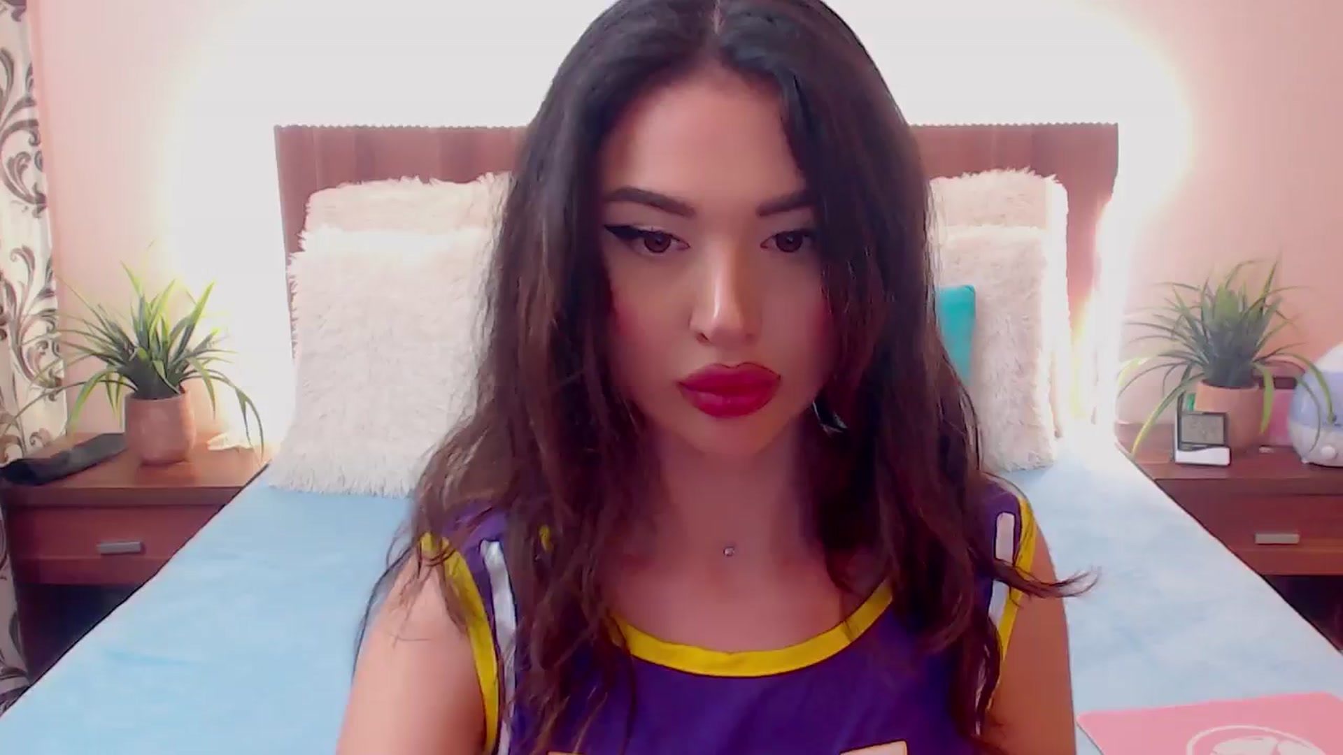 Gallery image thumbnail from DestinyFox1's myfreecams stream on, 05/11/2024, 09:10 image 1 of 20