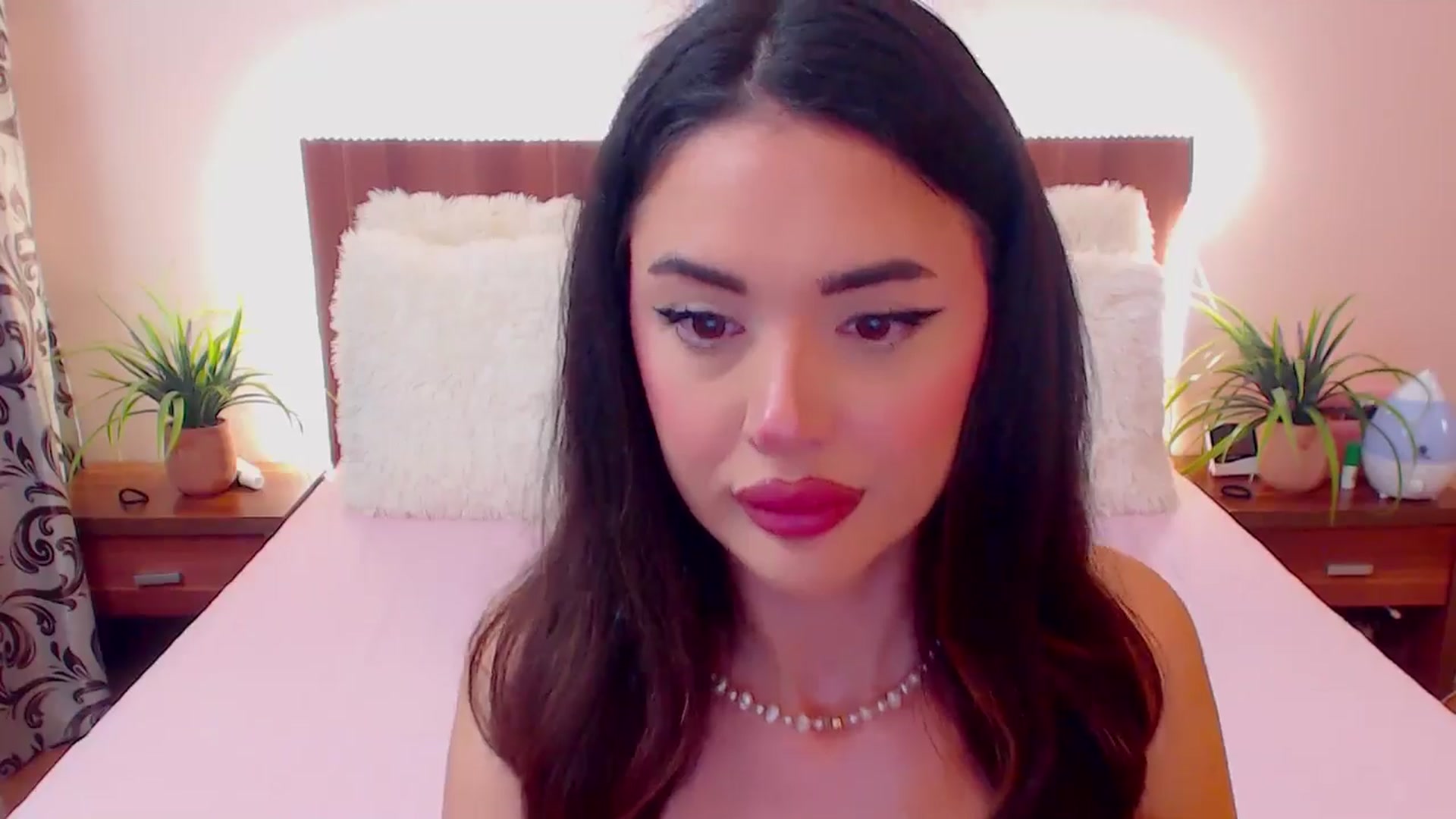 Gallery image thumbnail from DestinyFox1's myfreecams stream on, 05/24/2024, 05:46 image 7 of 20