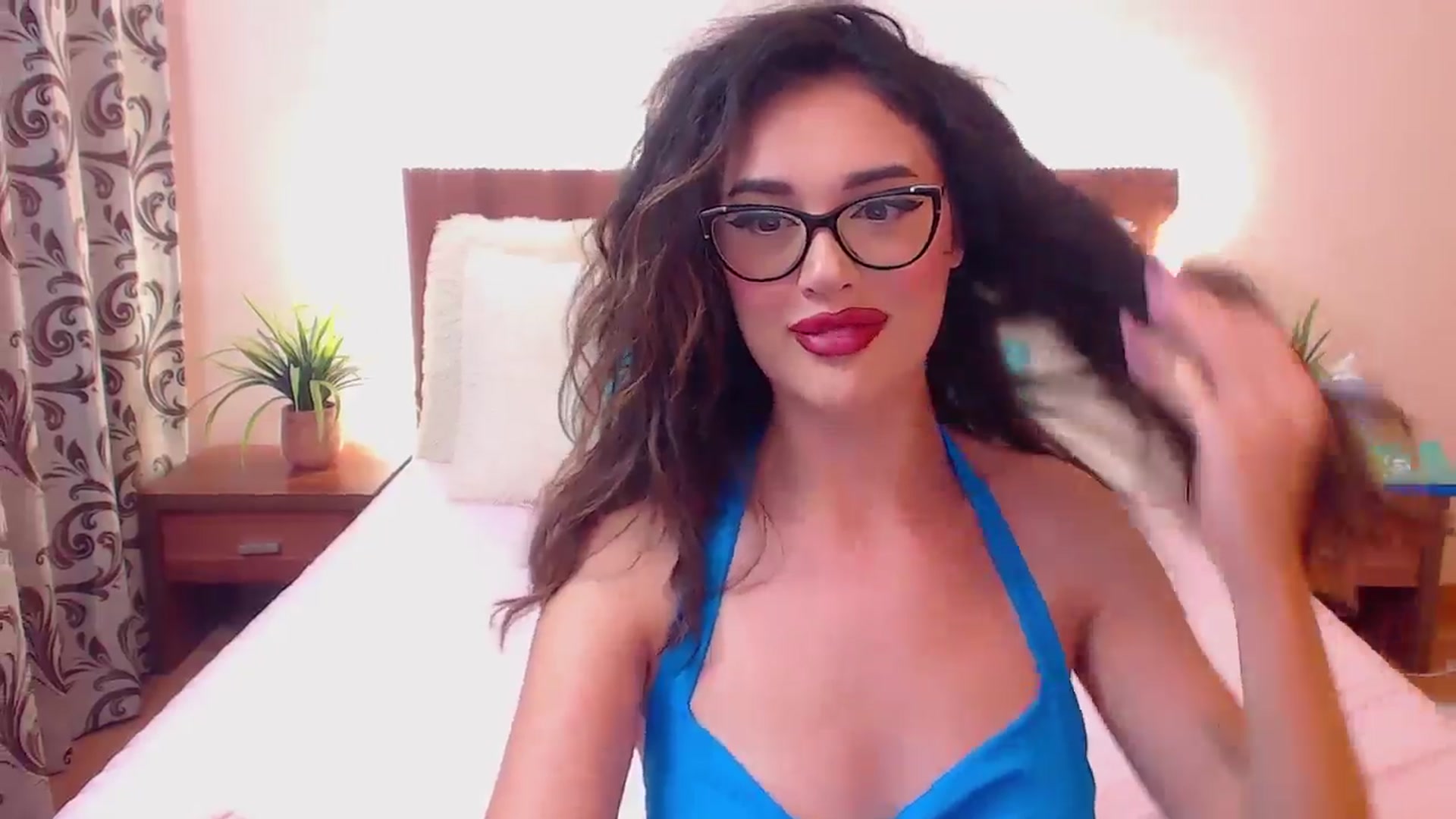 Gallery image thumbnail from DestinyFox1's myfreecams stream on, 06/07/2024, 12:19 image 12 of 20