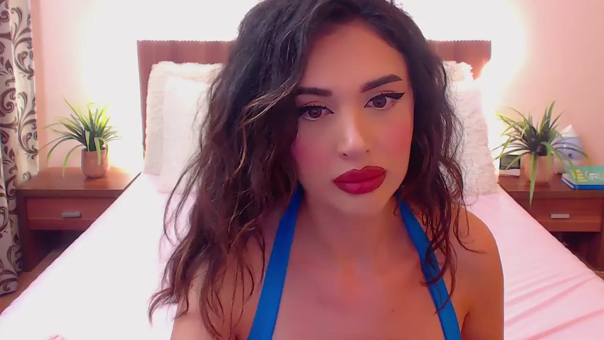 Gallery image thumbnail from DestinyFox1's myfreecams stream on, 06/07/2024, 12:19 image 11 of 20
