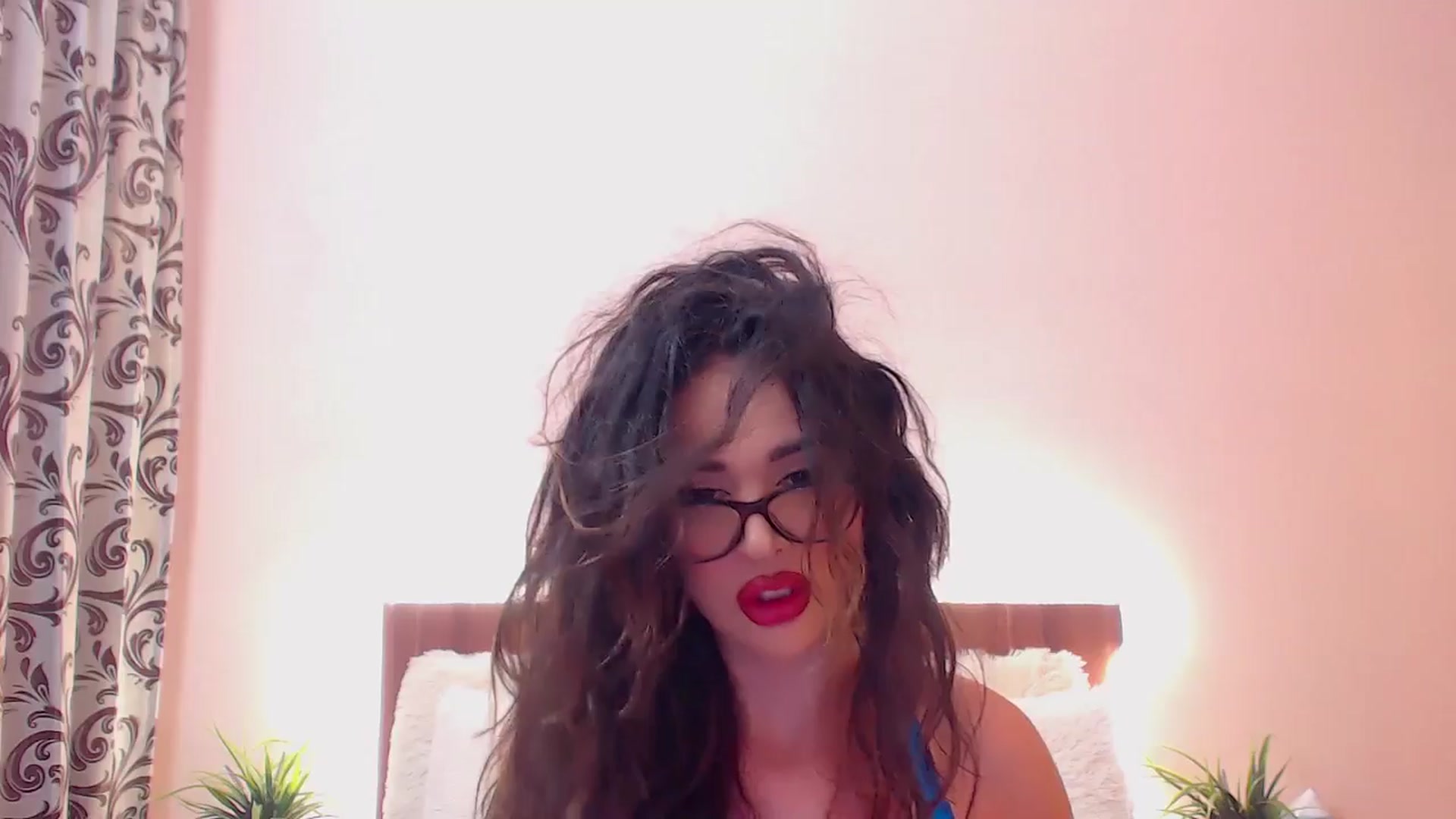 Gallery image thumbnail from DestinyFox1's myfreecams stream on, 06/07/2024, 12:19 image 19 of 20