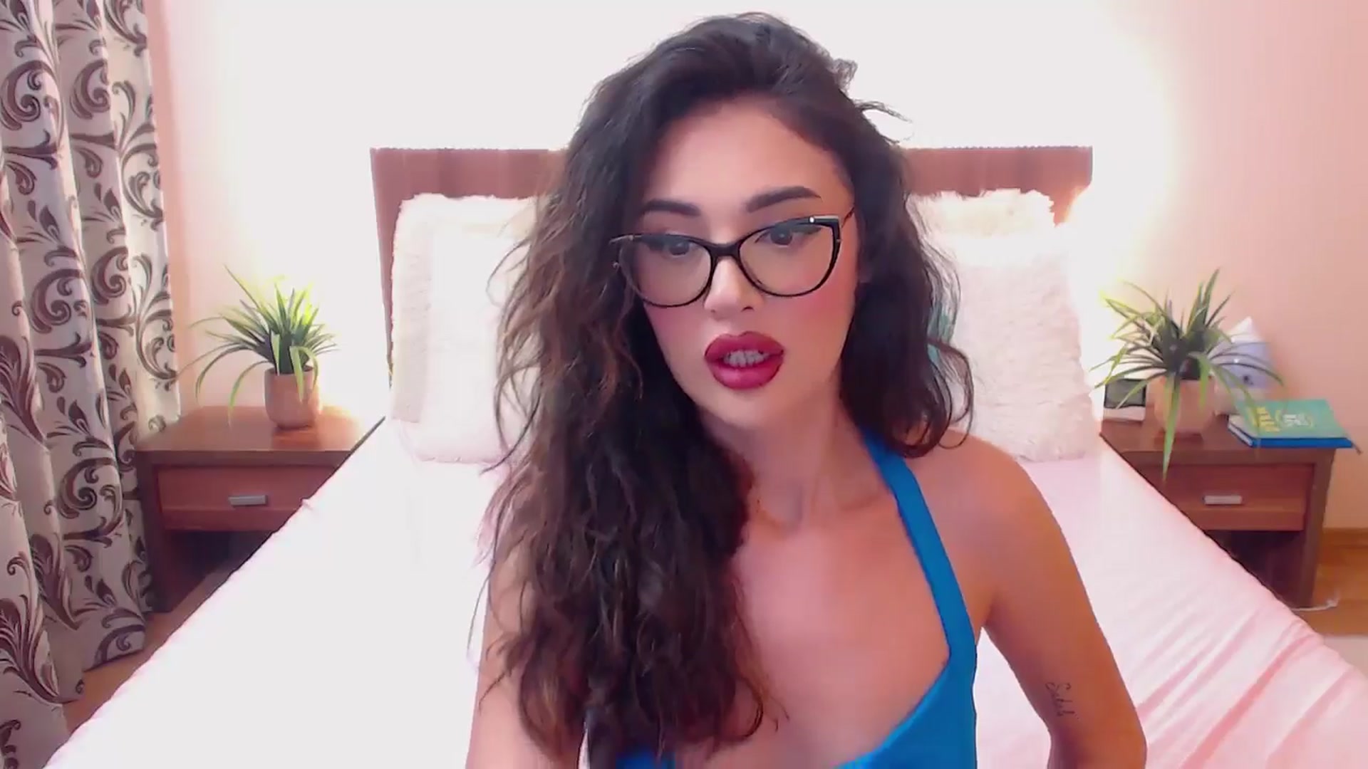 Gallery image thumbnail from DestinyFox1's myfreecams stream on, 06/07/2024, 12:43 image 2 of 20