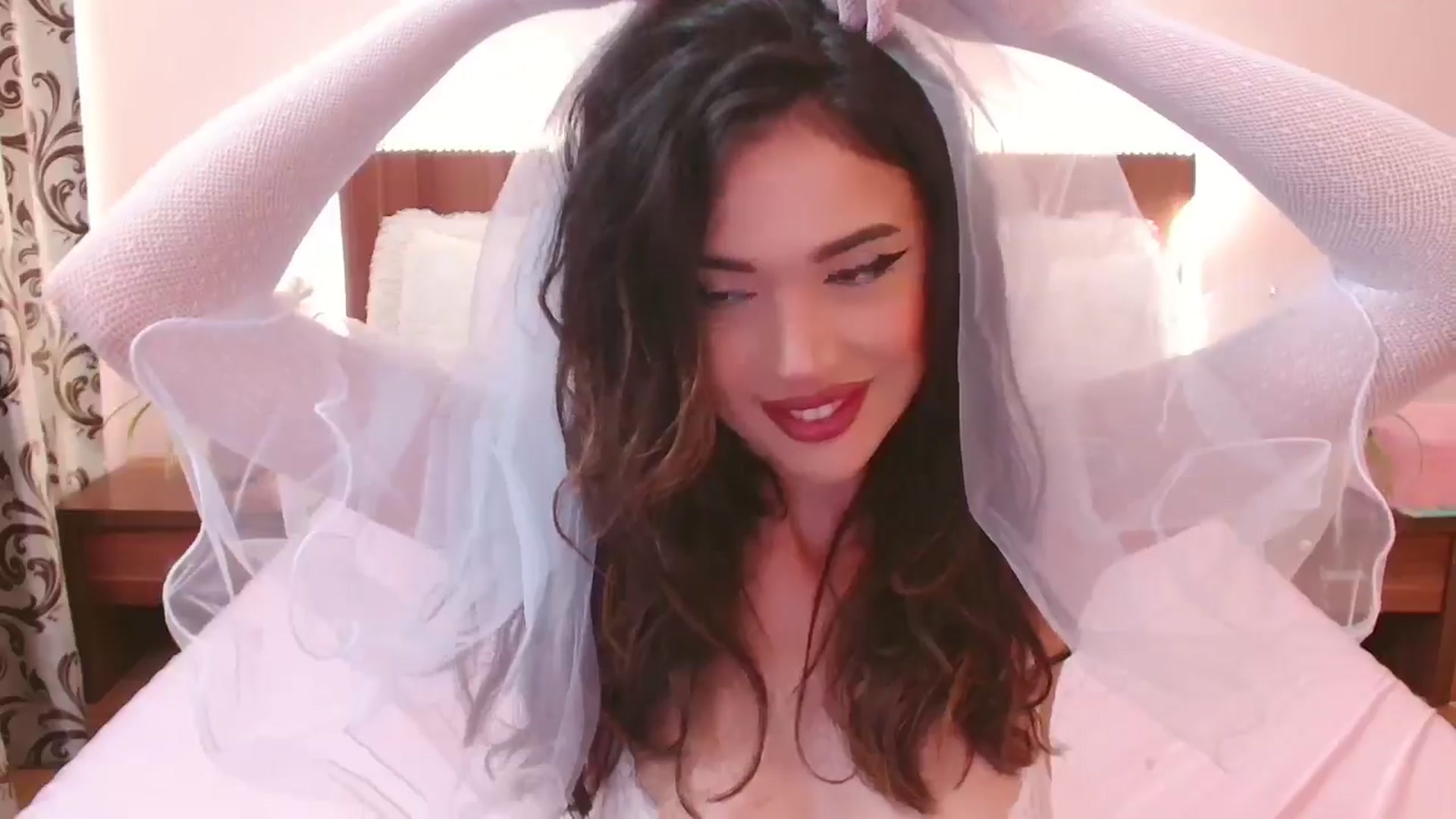 Gallery image thumbnail from DestinyFox1's myfreecams stream on, 06/08/2024, 05:57 image 10 of 20