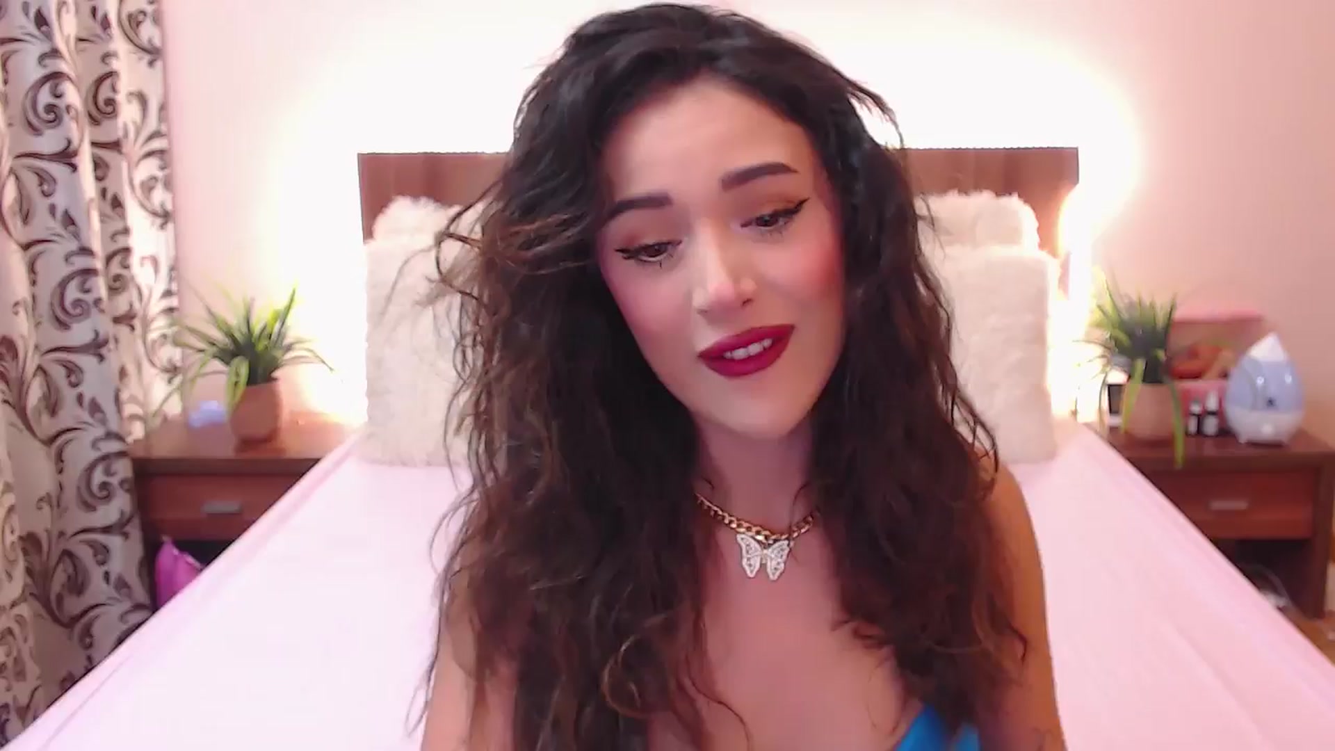 Gallery image thumbnail from DestinyFox1's myfreecams stream on, 06/16/2024, 05:55 image 1 of 20