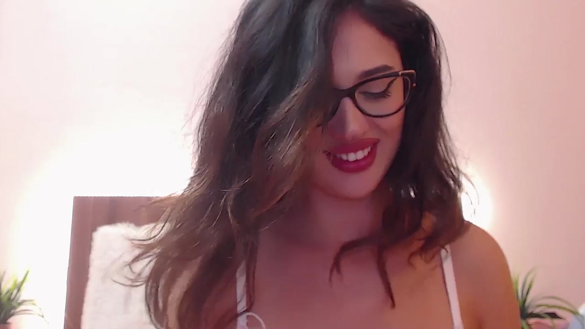 Gallery image thumbnail from DestinyFox1's myfreecams stream on, 06/19/2024, 08:51 image 13 of 20
