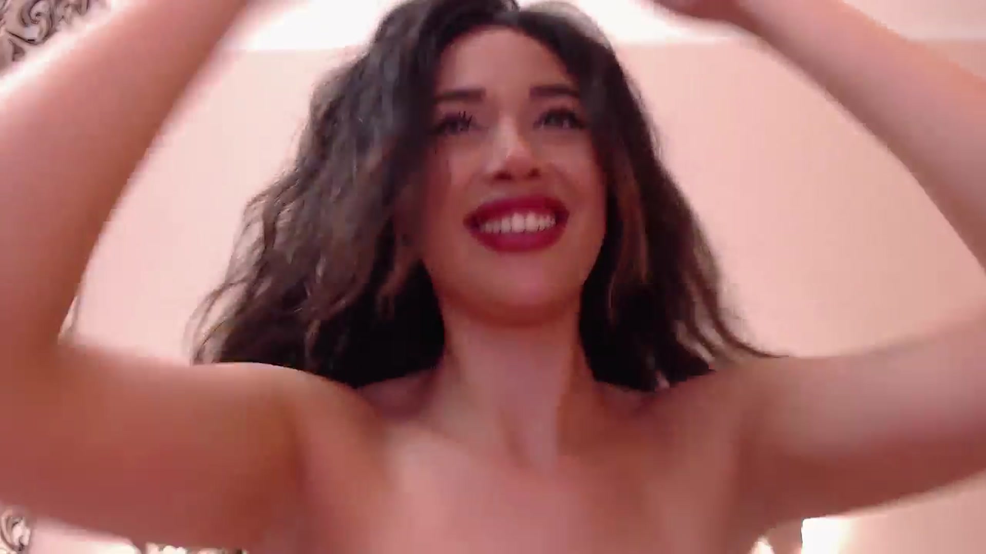 Gallery image thumbnail from DestinyFox1's myfreecams stream on, 06/23/2024, 15:03 image 15 of 20