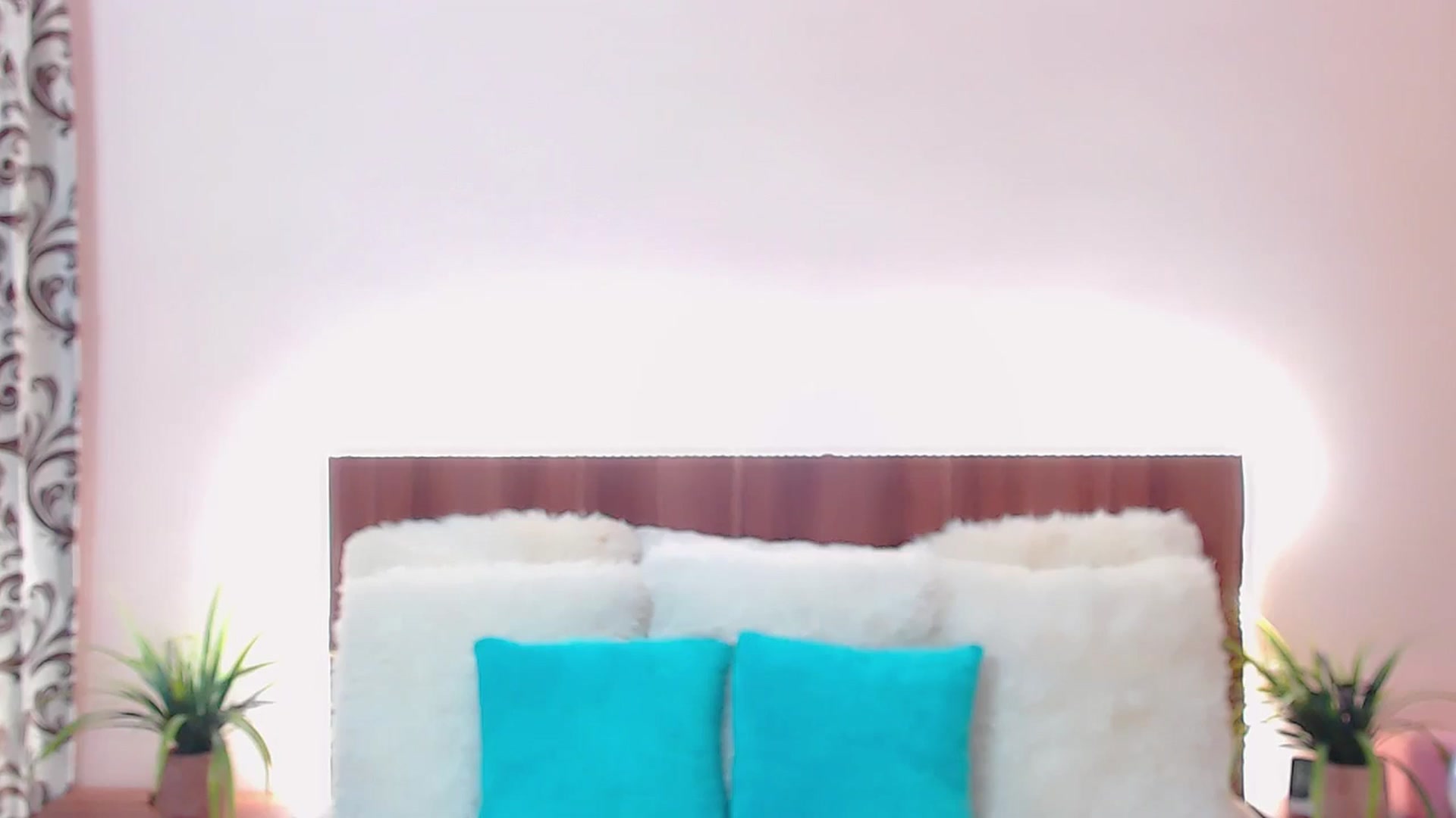 Gallery image thumbnail from DestinyFox1's myfreecams stream on, 07/10/2024, 14:21 image 20 of 20