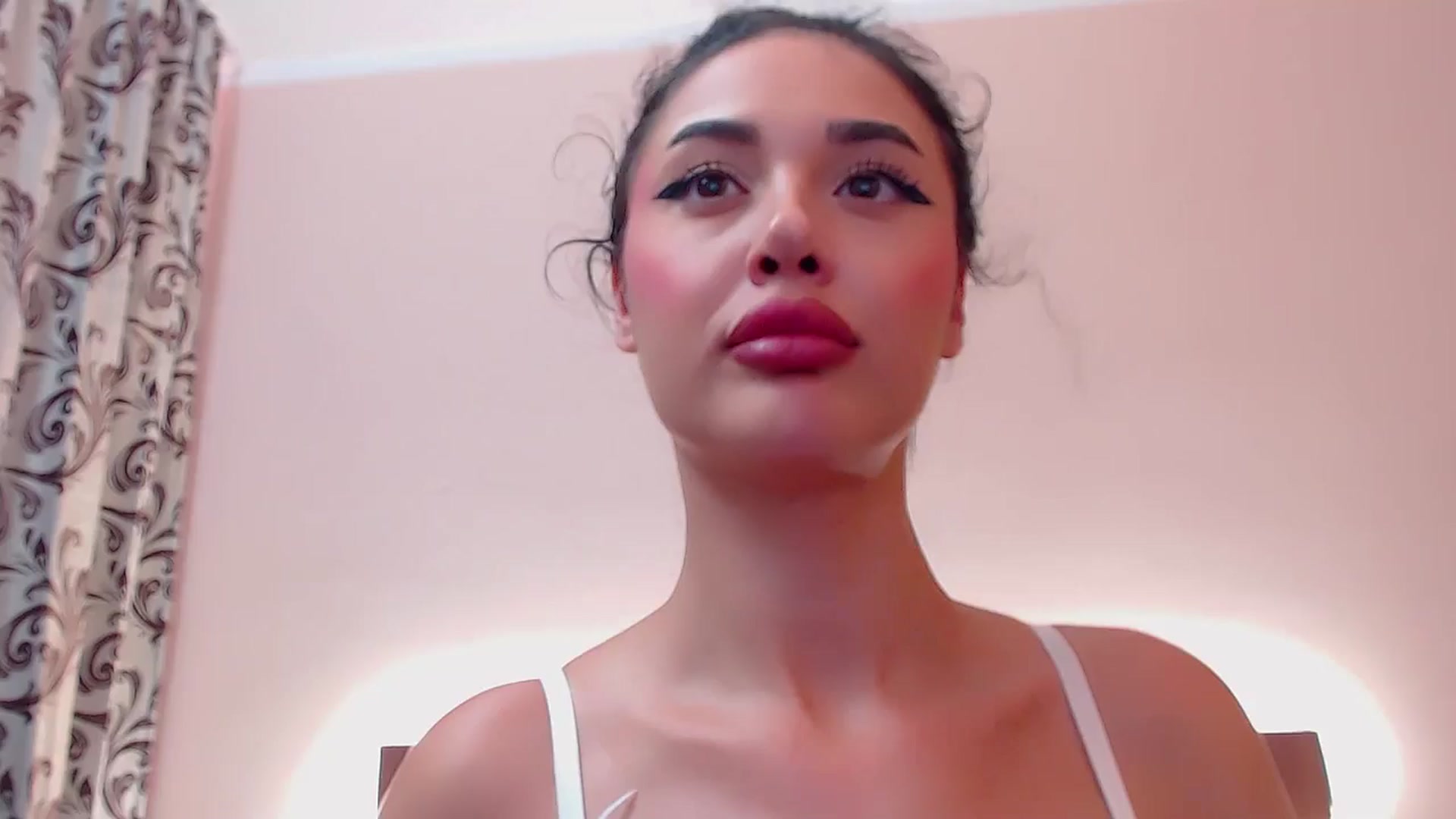 Gallery image thumbnail from DestinyFox1's myfreecams stream on, 07/17/2024, 11:41 image 1 of 20