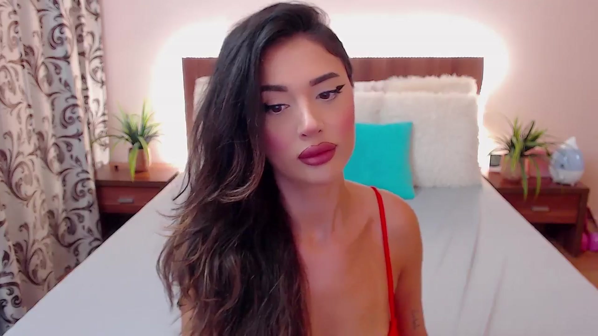 Gallery image thumbnail from DestinyFox1's myfreecams stream on, 07/18/2024, 05:20 image 11 of 20
