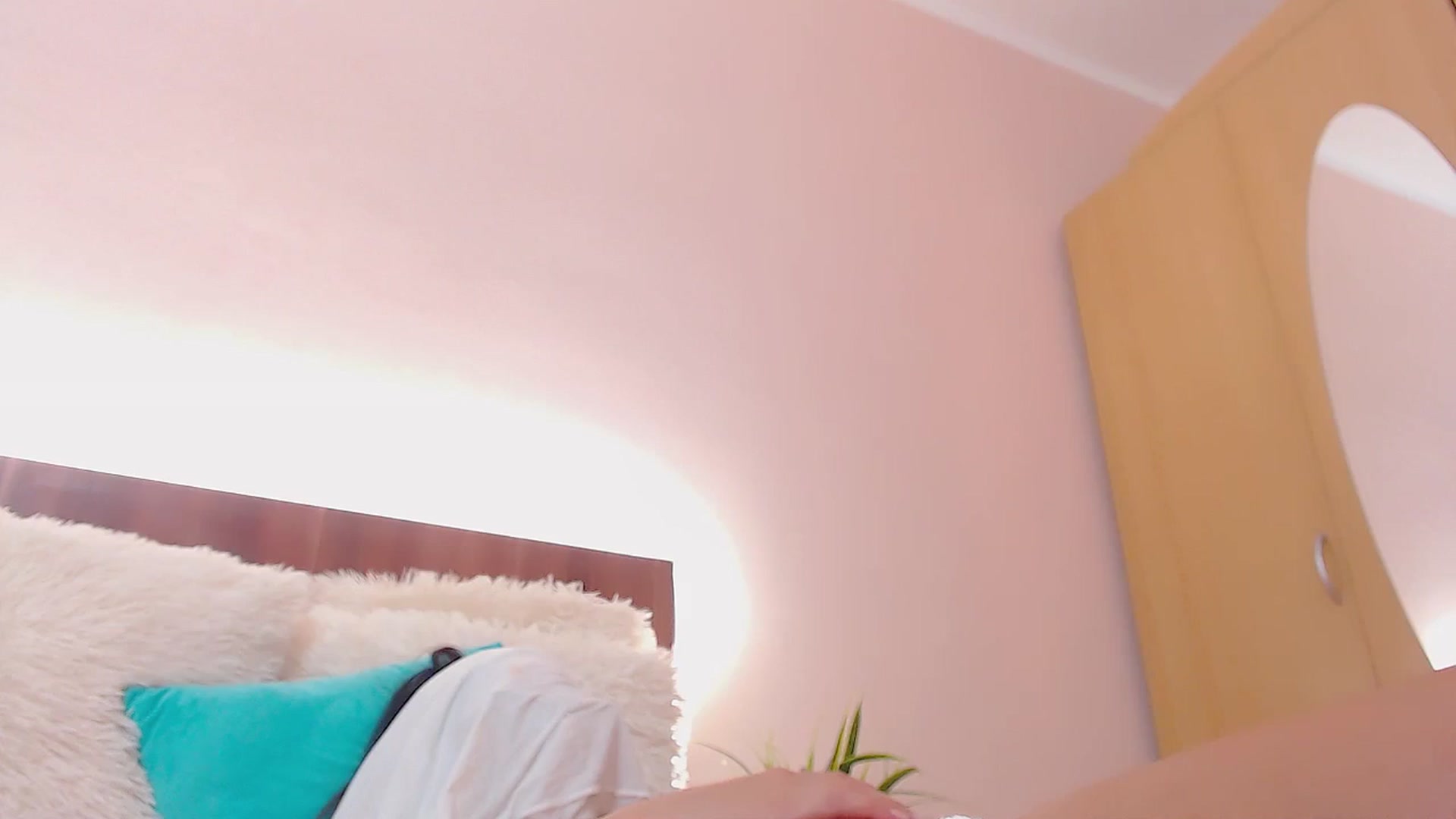 Gallery image thumbnail from DestinyFox1's myfreecams stream on, 07/18/2024, 07:20 image 19 of 20
