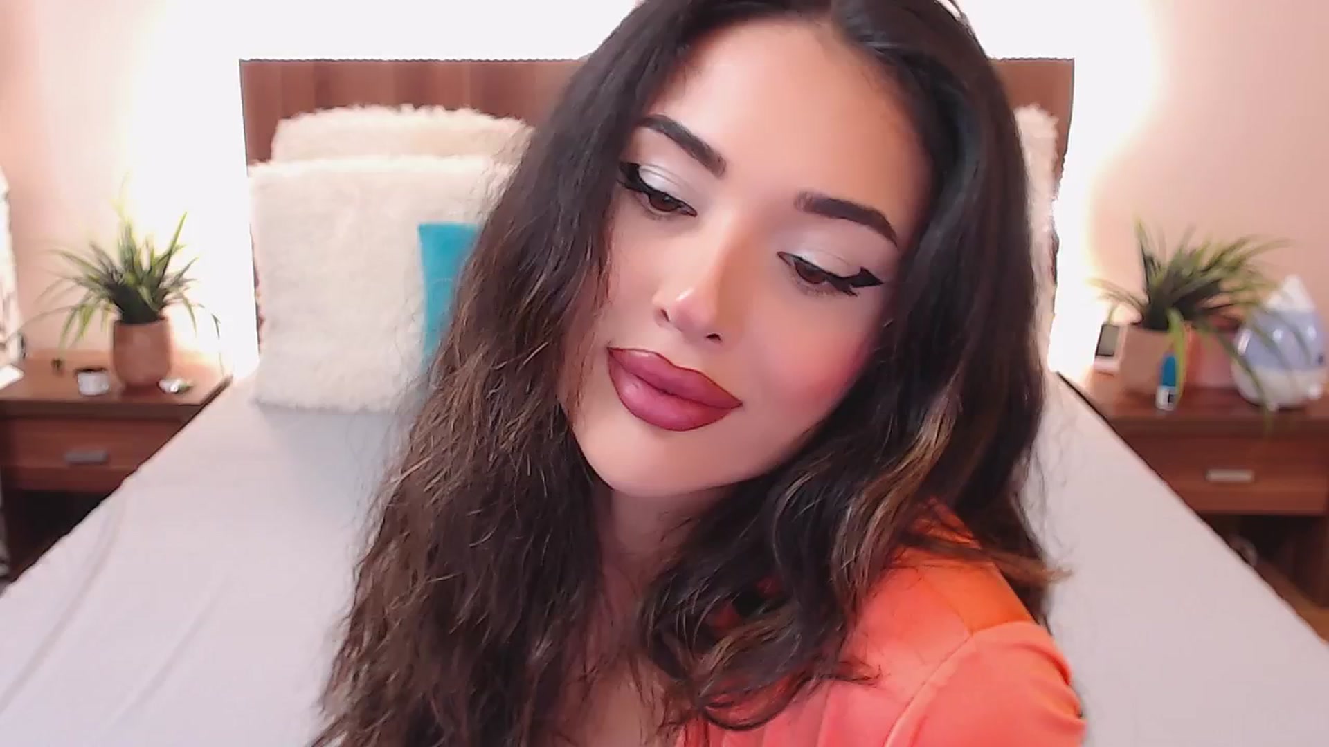 Gallery image thumbnail from DestinyFox1's myfreecams stream on, 07/27/2024, 11:49 image 18 of 20