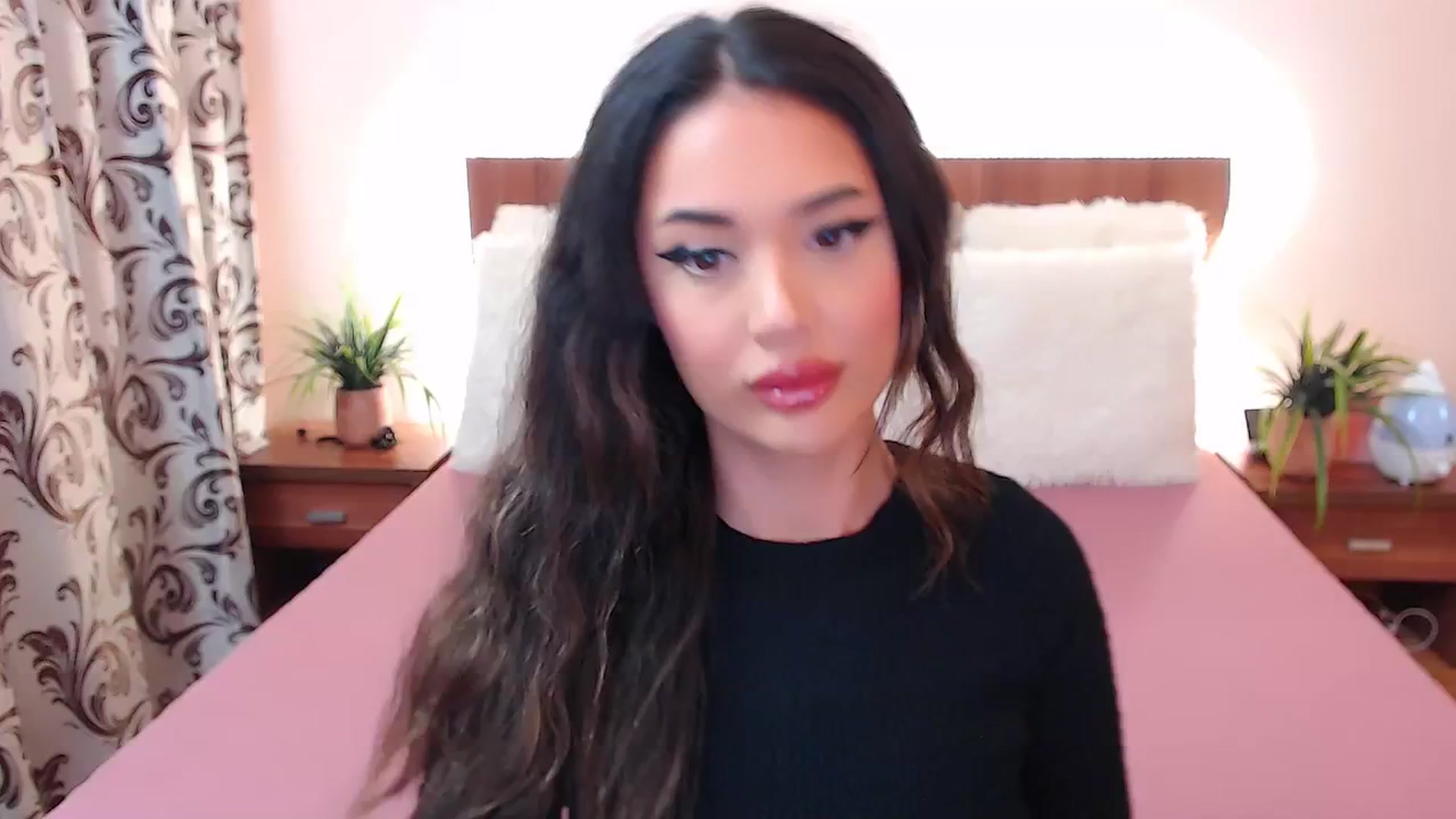 Gallery image thumbnail from DestinyFox1's myfreecams stream on, 08/07/2024, 04:48 image 9 of 20