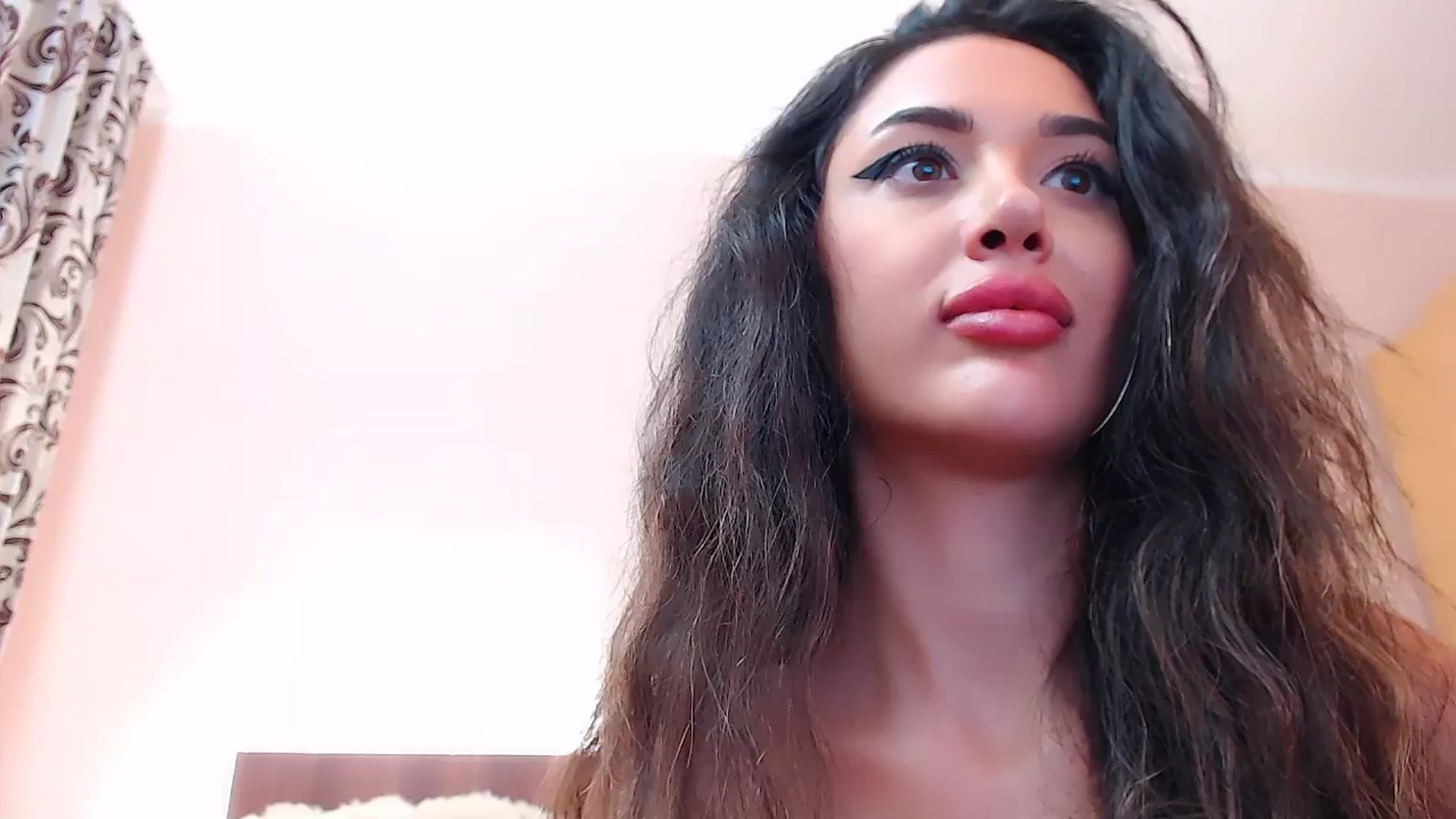 Gallery image thumbnail from DestinyFox1's myfreecams stream on, 08/07/2024, 08:35 image 17 of 20
