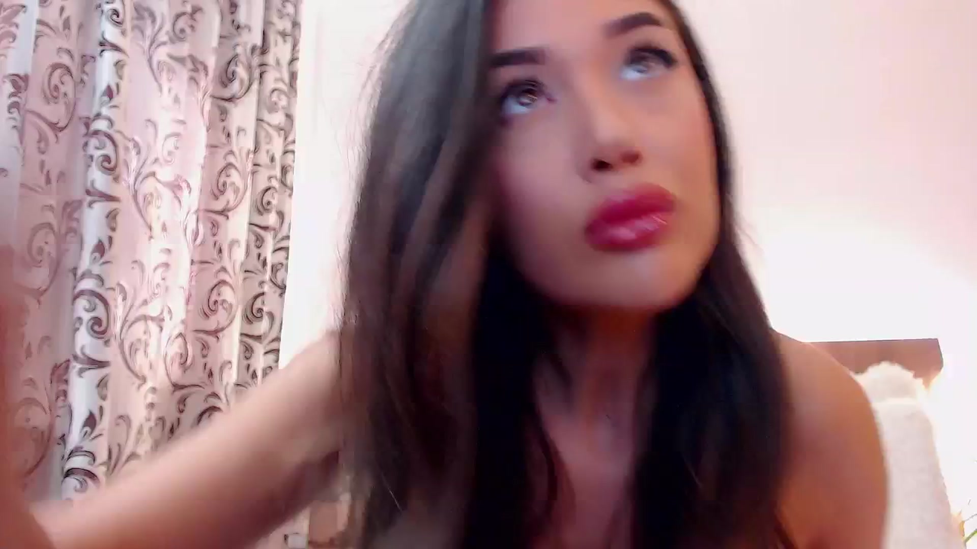 Gallery image thumbnail from DestinyFox1's myfreecams stream on, 08/08/2024, 07:19 image 13 of 20