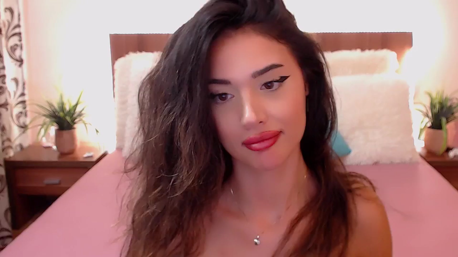 Gallery image thumbnail from DestinyFox1's myfreecams stream on, 08/16/2024, 10:15 image 5 of 20
