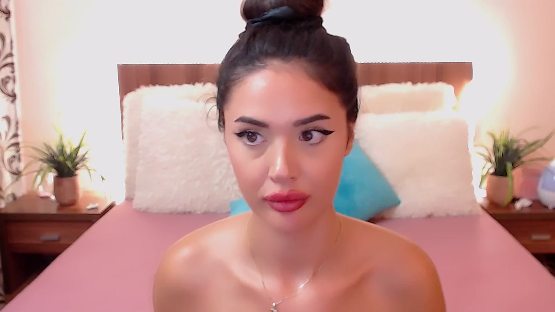 Gallery image thumbnail from DestinyFox1's myfreecams stream on, 08/16/2024, 10:15 image 11 of 20