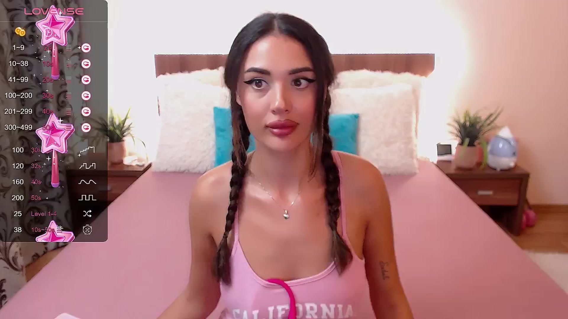 Gallery image thumbnail from DestinyFox1's myfreecams stream on, 08/31/2024, 16:49 image 5 of 20