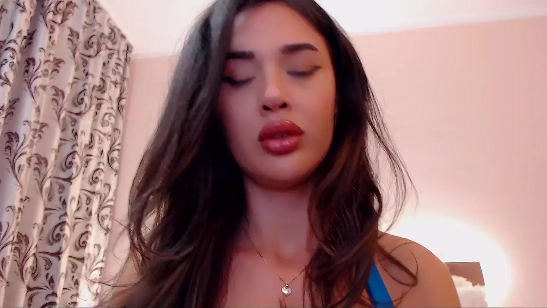 Gallery image thumbnail from DestinyFox1's myfreecams stream on, 09/06/2024, 13:13 image 18 of 20