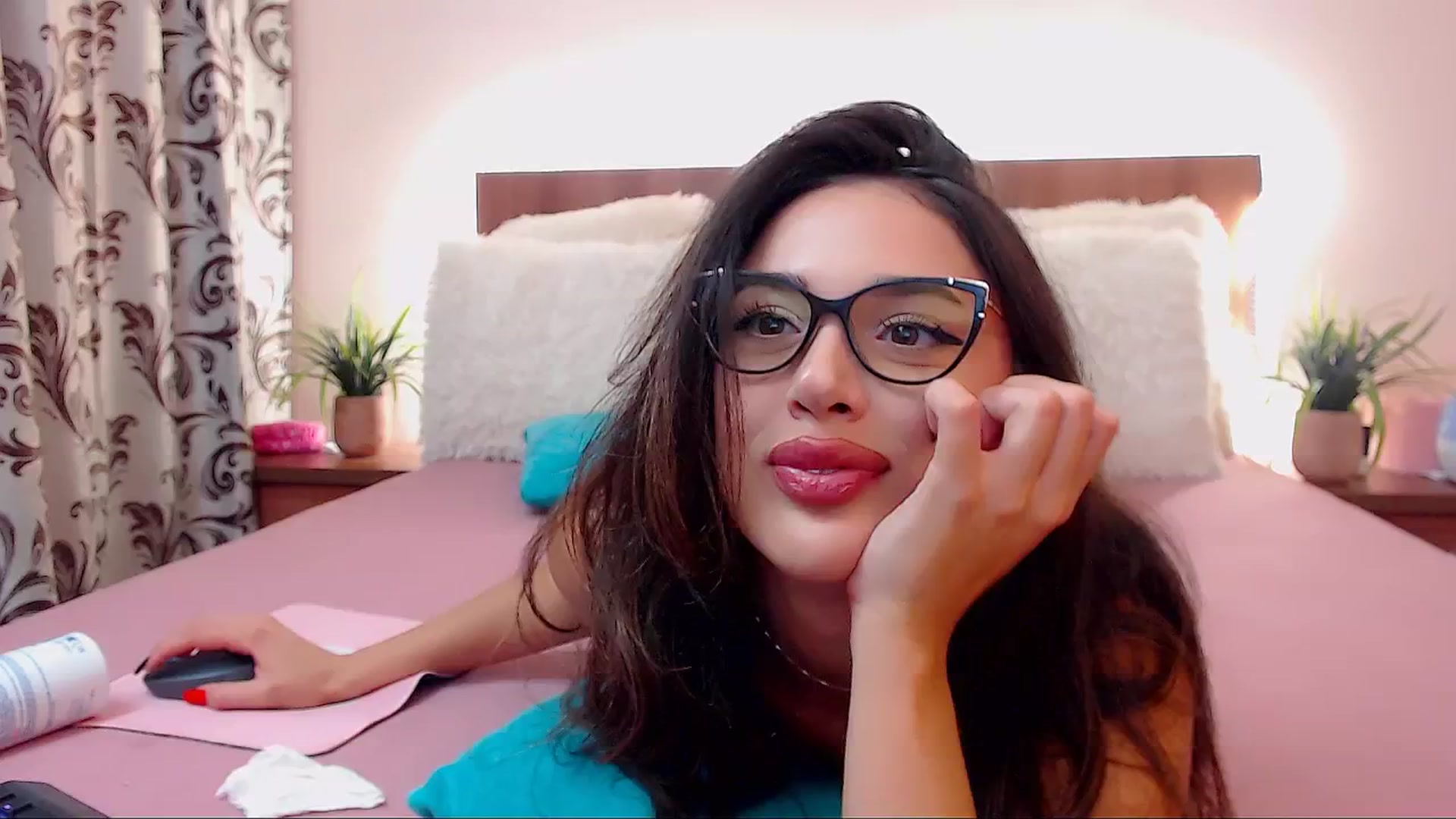 Gallery image thumbnail from DestinyFox1's myfreecams stream on, 09/07/2024, 15:36 image 17 of 20