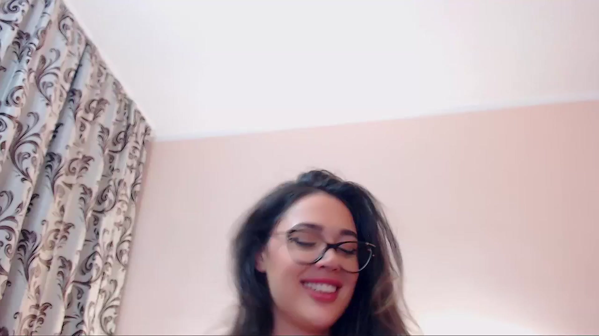 Gallery image thumbnail from DestinyFox1's myfreecams stream on, 09/07/2024, 17:12 image 16 of 20