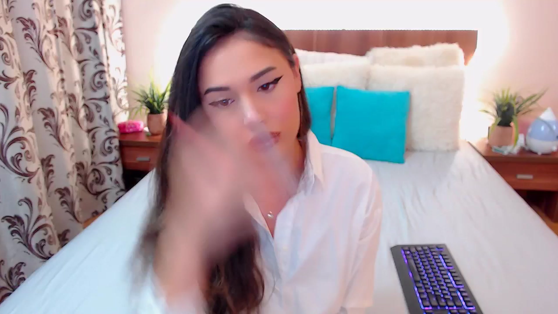 Gallery image thumbnail from DestinyFox1's myfreecams stream on, 09/09/2024, 13:14 image 1 of 20