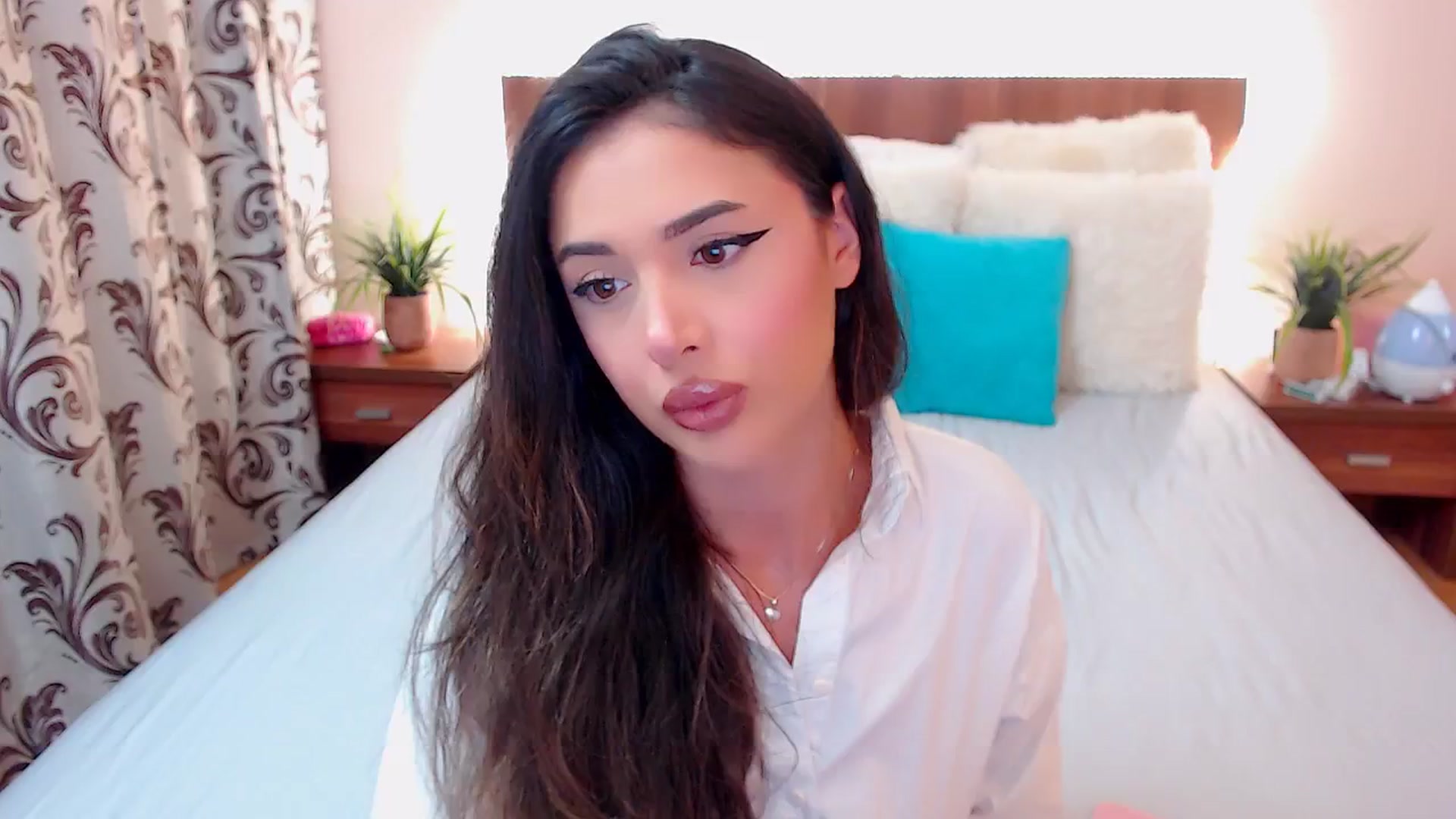 Gallery image thumbnail from DestinyFox1's myfreecams stream on, 09/09/2024, 13:14 image 4 of 20