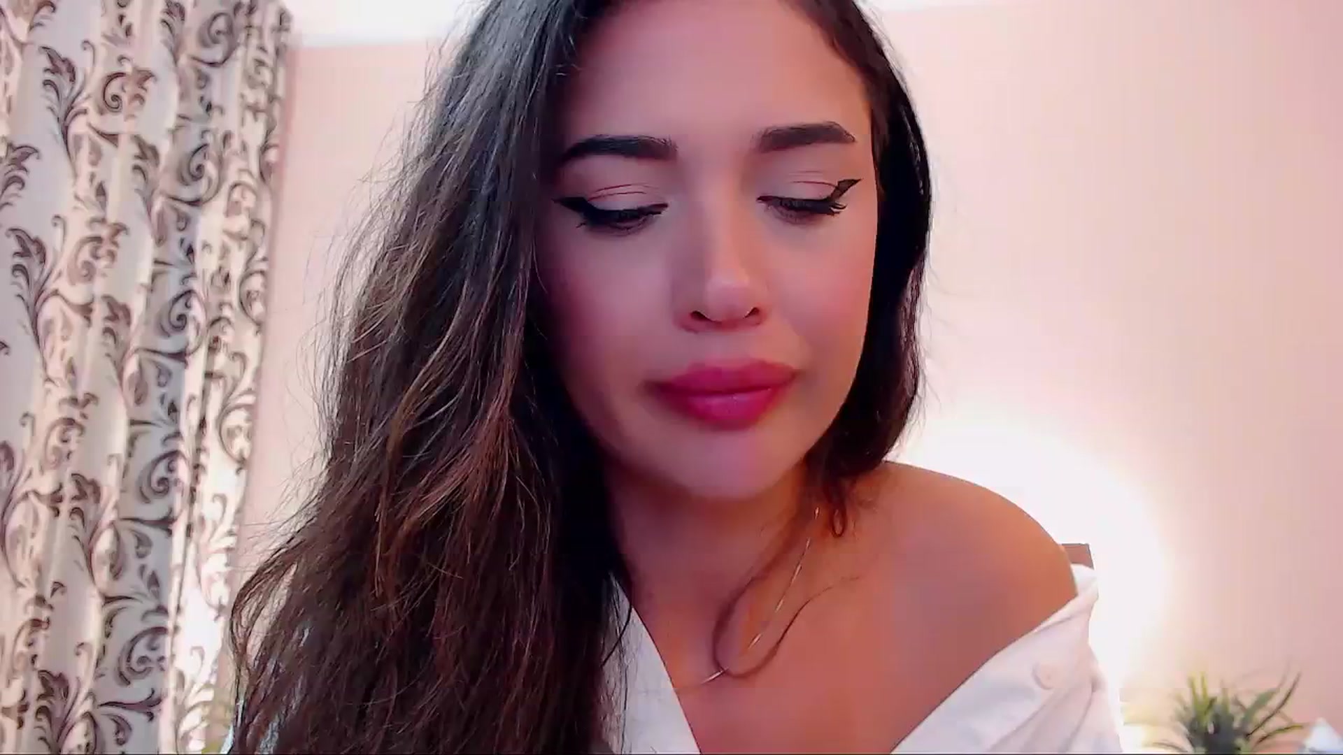 Gallery image thumbnail from DestinyFox1's myfreecams stream on, 09/09/2024, 14:56 image 3 of 20