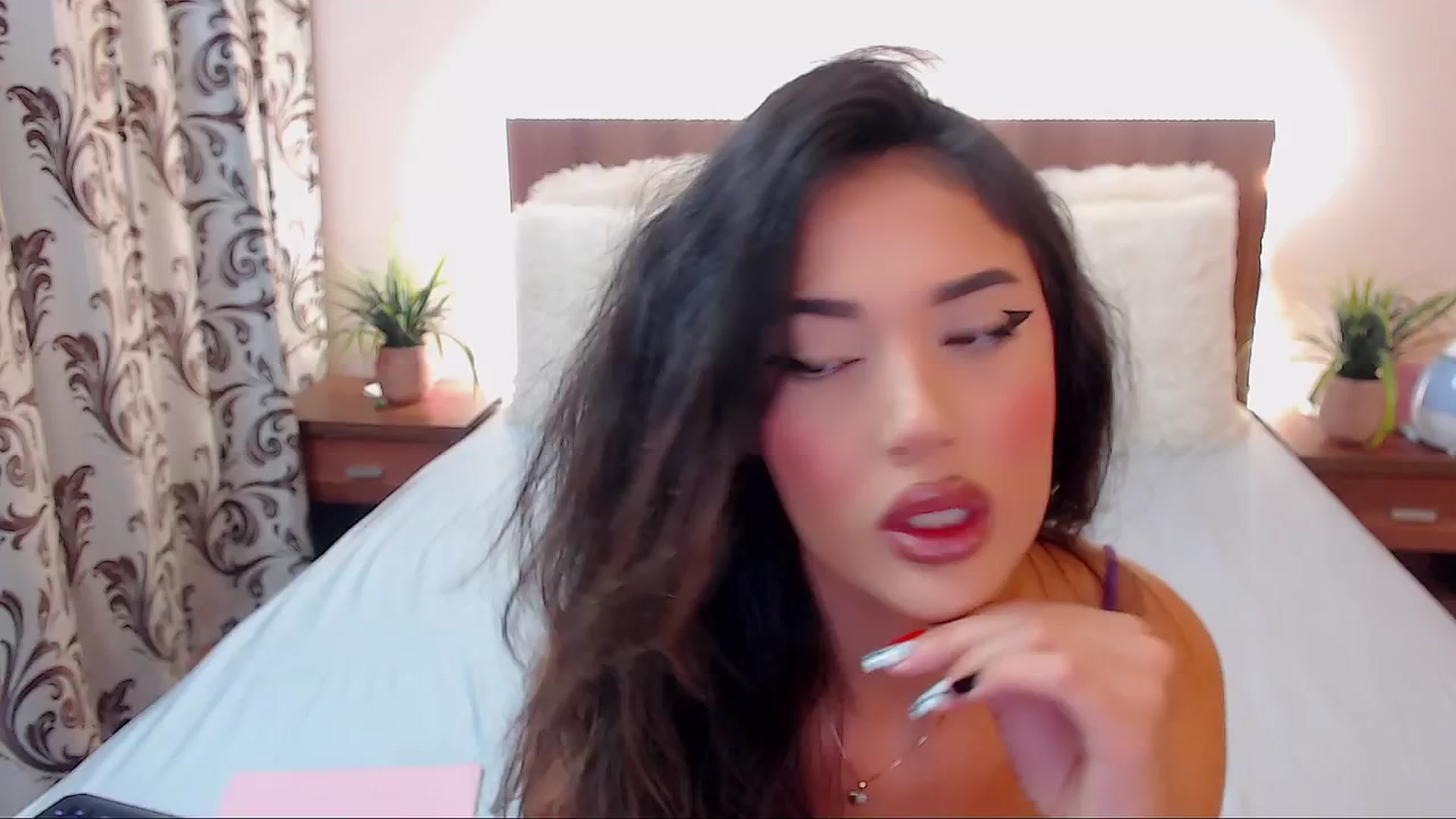 Gallery image thumbnail from DestinyFox1's myfreecams stream on, 09/11/2024, 04:49 image 5 of 20