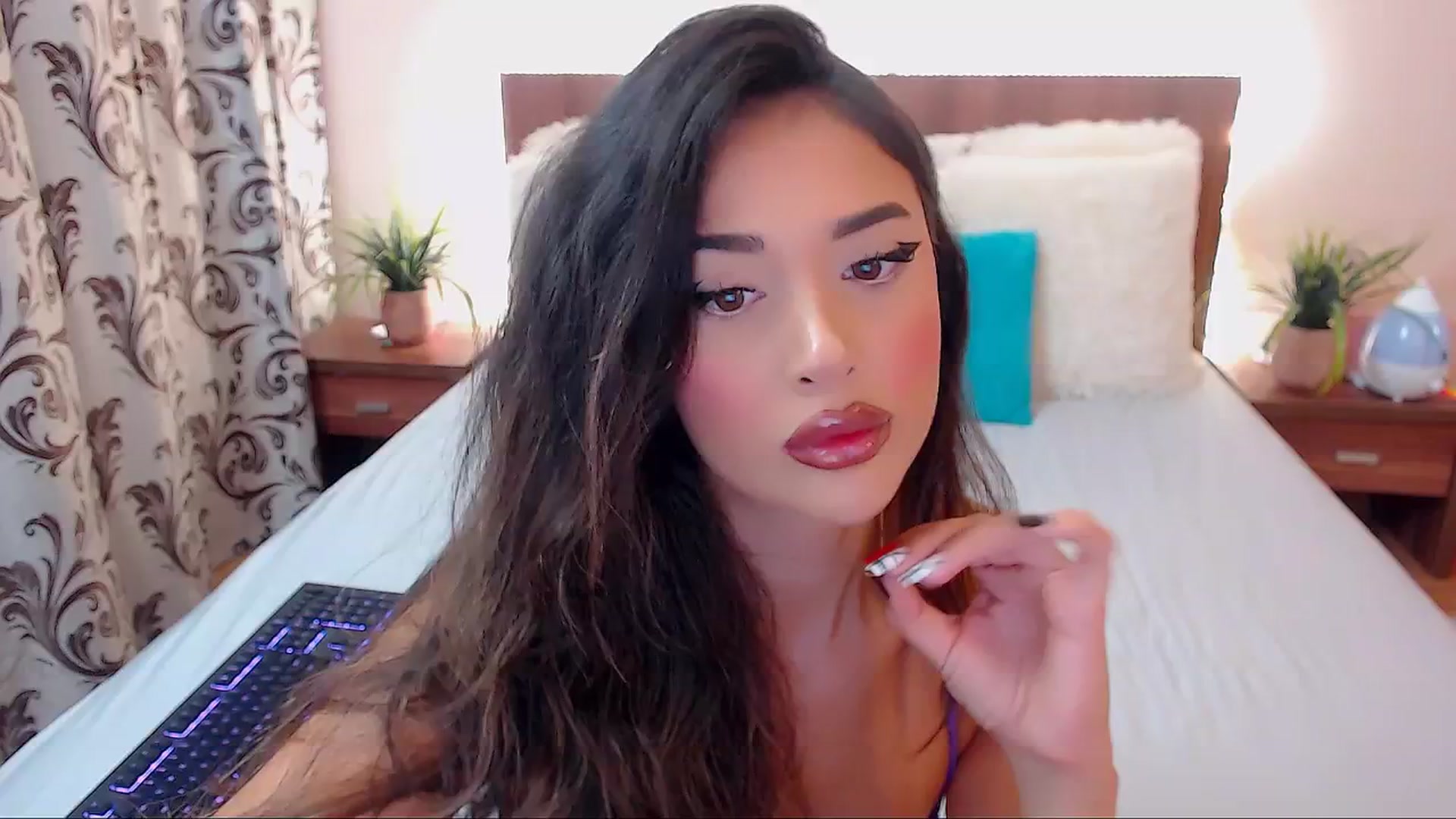 Gallery image thumbnail from DestinyFox1's myfreecams stream on, 09/11/2024, 05:25 image 12 of 20