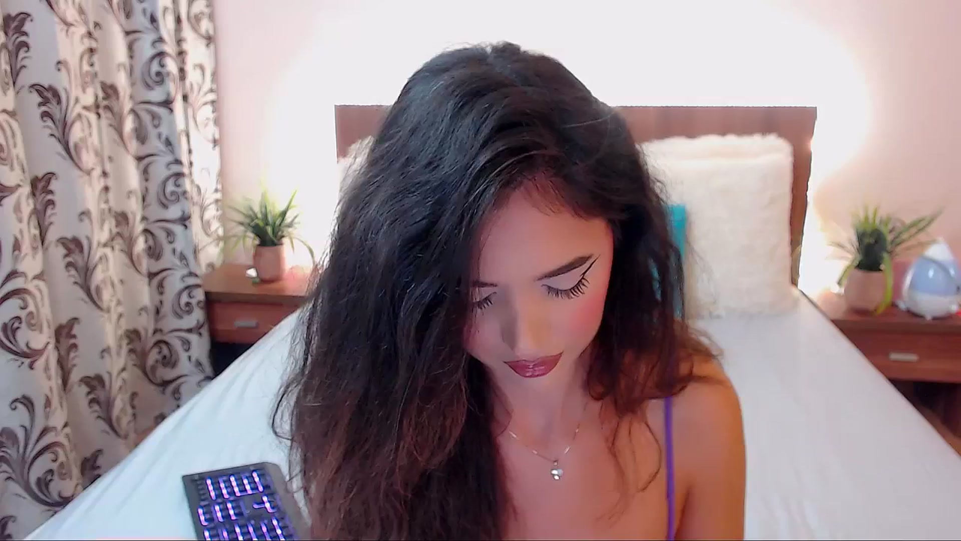 Gallery image thumbnail from DestinyFox1's myfreecams stream on, 09/11/2024, 05:25 image 3 of 20