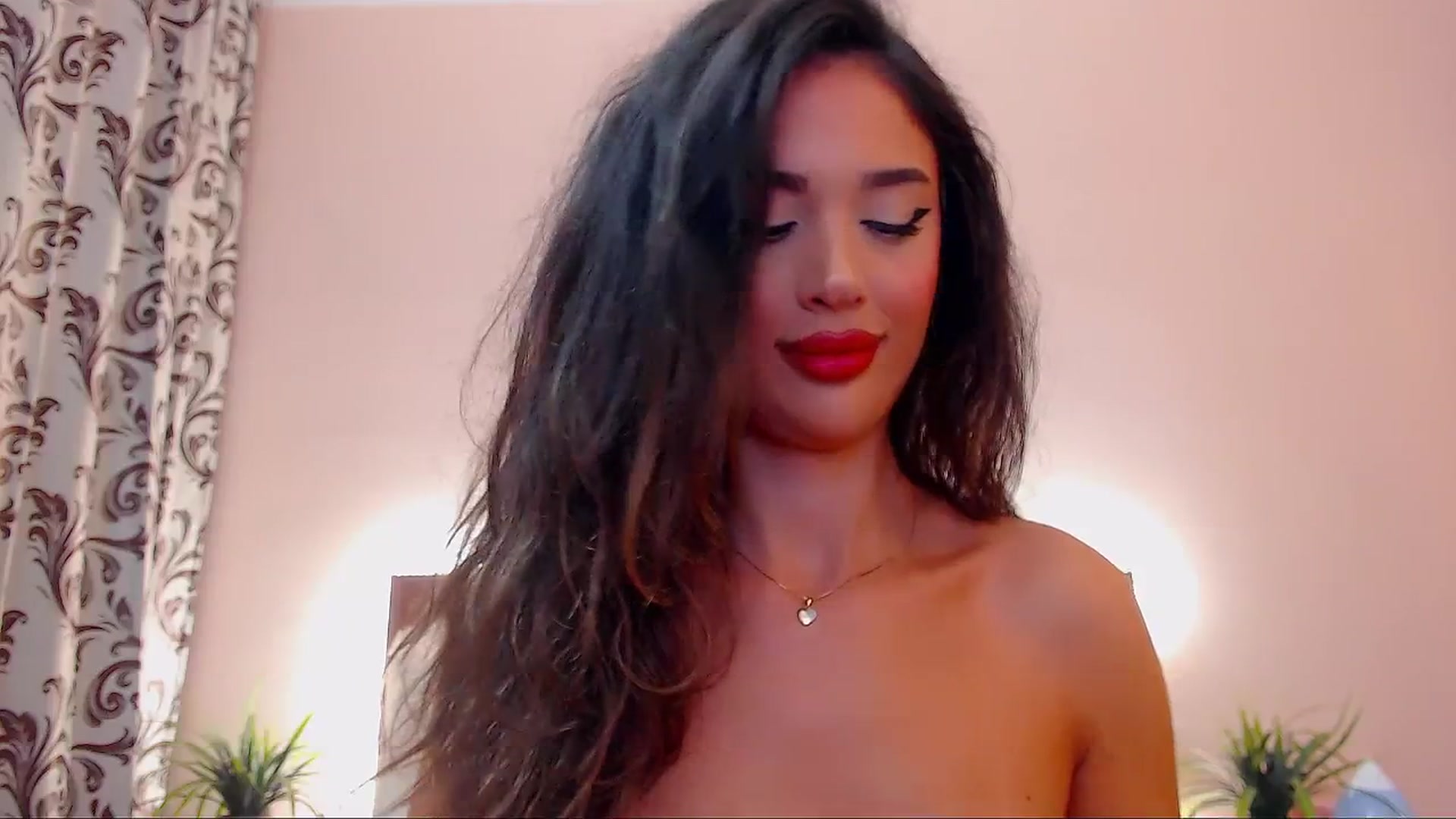 Gallery image thumbnail from DestinyFox1's myfreecams stream on, 09/12/2024, 05:08 image 20 of 20
