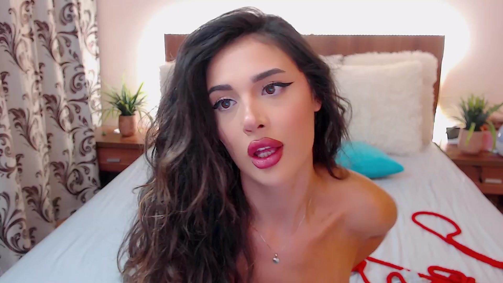 Gallery image thumbnail from DestinyFox1's myfreecams stream on, 09/14/2024, 15:42 image 1 of 20