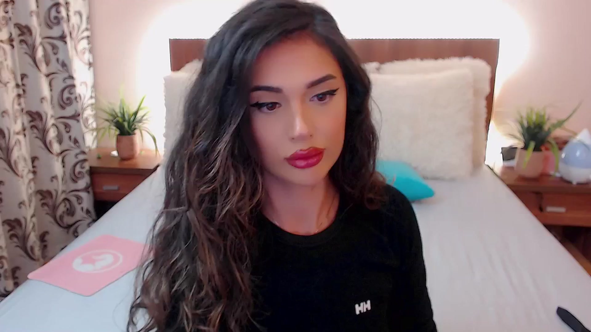 Gallery image thumbnail from DestinyFox1's myfreecams stream on, 09/14/2024, 16:20 image 1 of 20