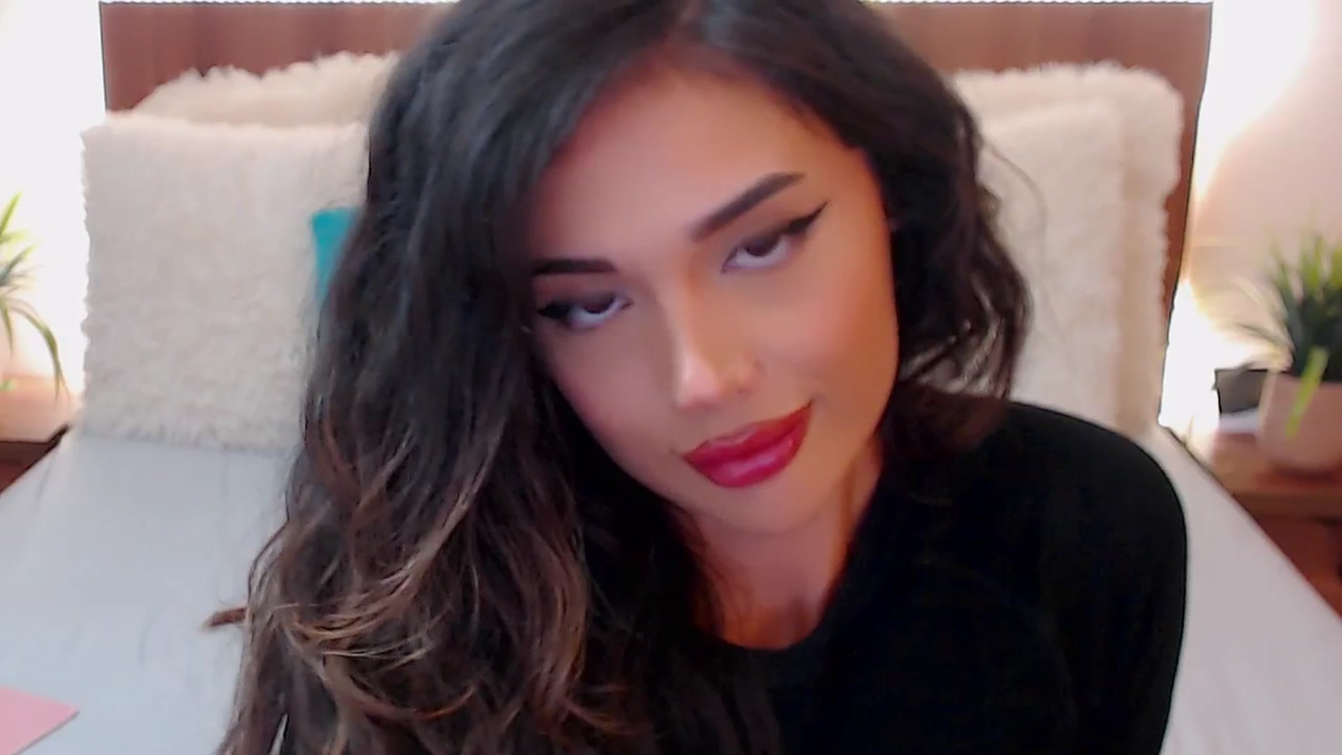 Gallery image thumbnail from DestinyFox1's myfreecams stream on, 09/14/2024, 16:20 image 6 of 20