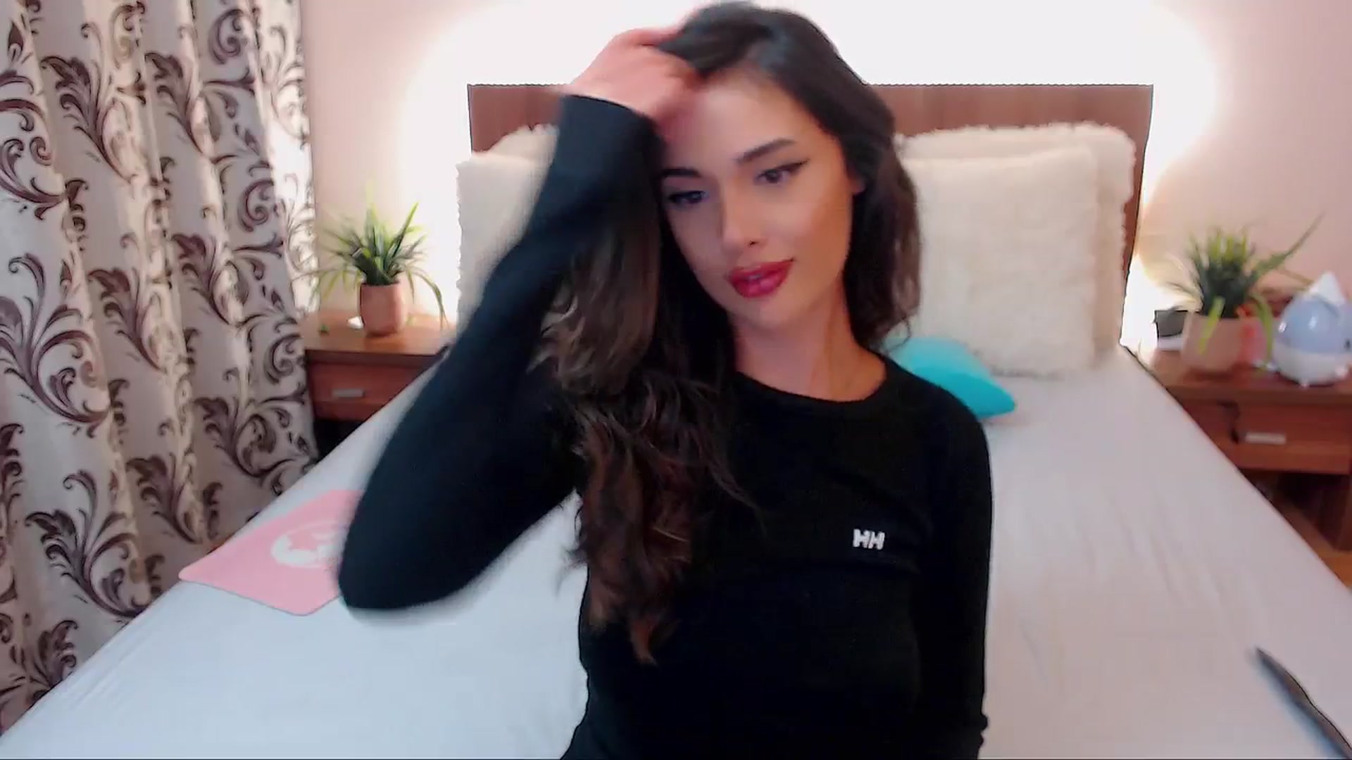 Gallery image thumbnail from DestinyFox1's myfreecams stream on, 09/14/2024, 16:20 image 19 of 20