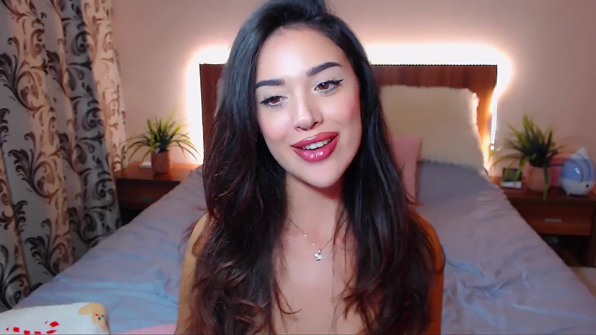 Gallery image thumbnail from DestinyFox1's myfreecams stream on, 11/09/2024, 23:13 image 8 of 20