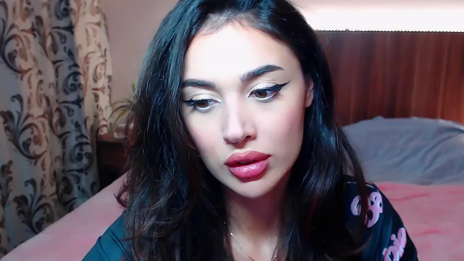 Gallery image thumbnail from DestinyFox1's myfreecams stream on, 11/10/2024, 22:54 image 14 of 20